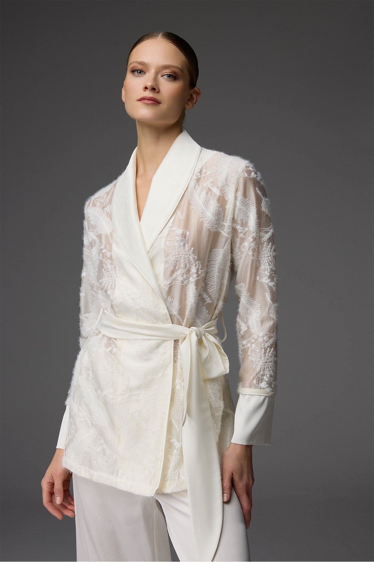 Essence Blanche de Mariée - Ensemble 6 Pcs - Luxe discret et romantisme éternel.