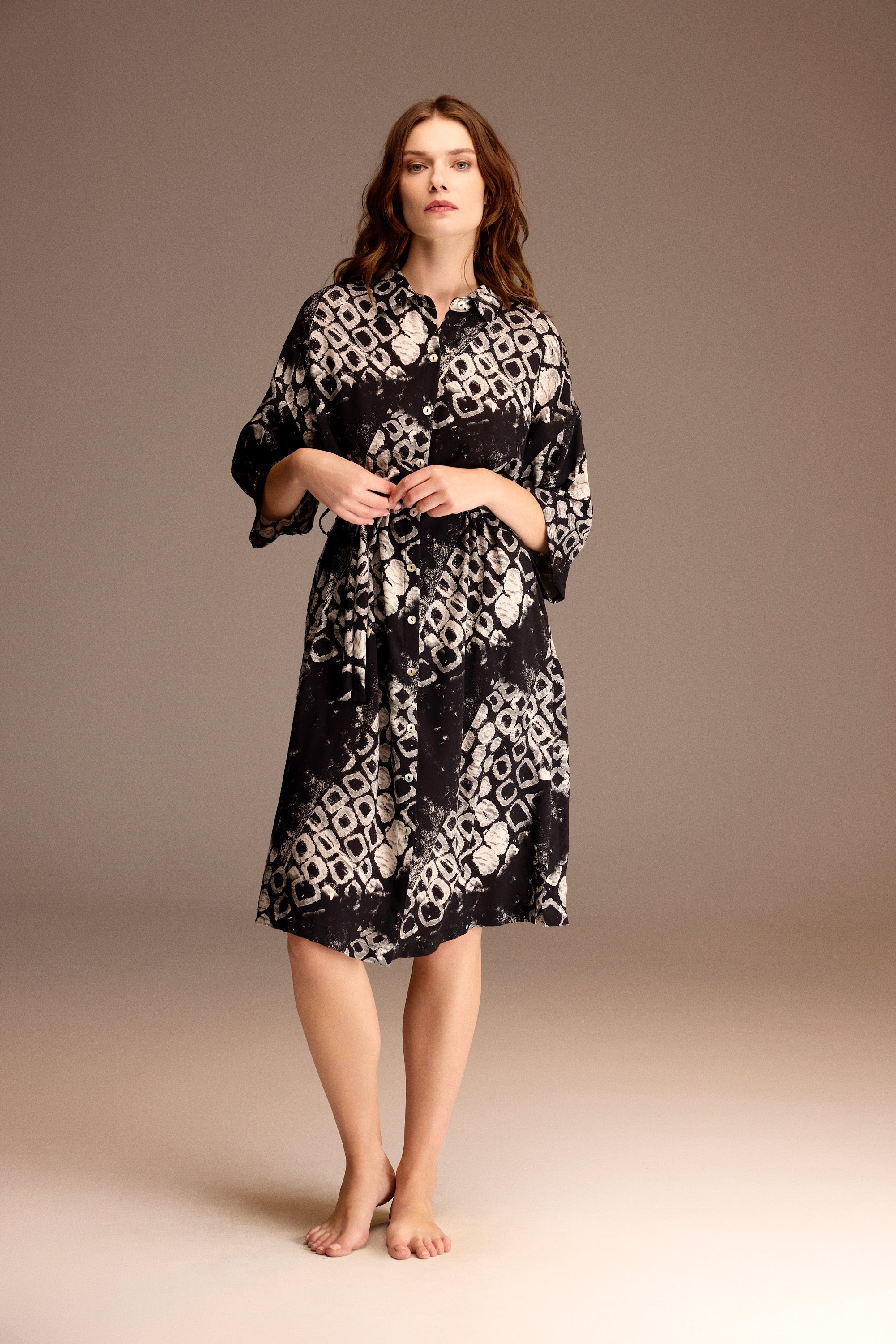 Jasmin Noir - Robe courte - Féminité Magnétique et chic naturel