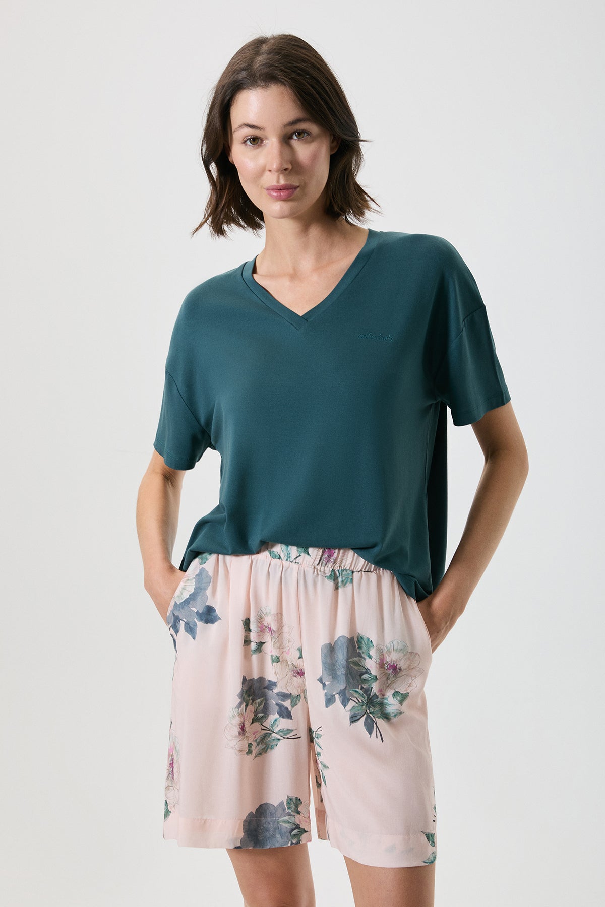 Velours d’Aube - Ensemble 2 Pcs - Profondeur lumineuse et féminité intemporelle