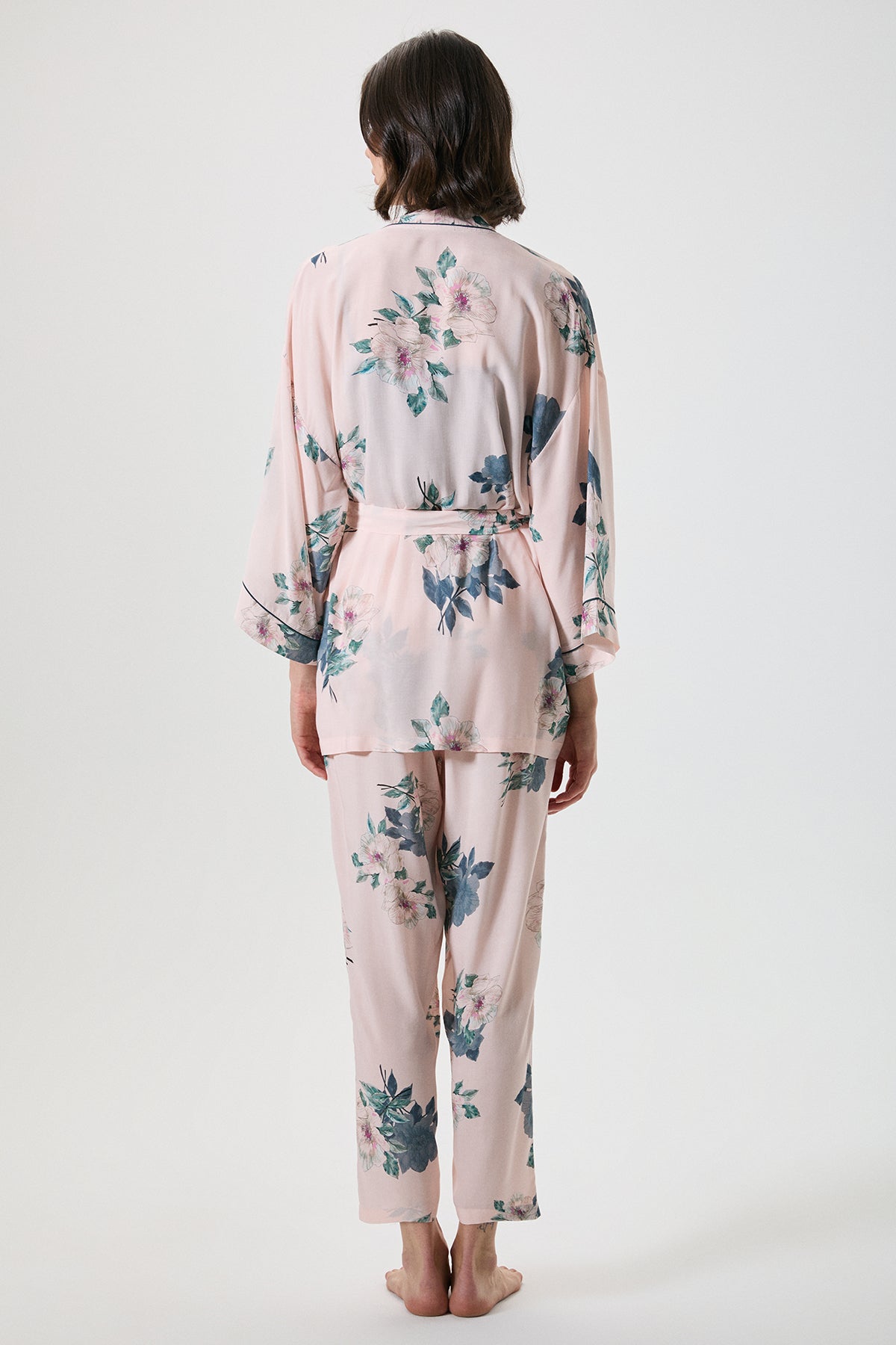 Fraîche Élégance – Ensemble 3 pcs en fleurs - Poésie douce et raffinement poudré