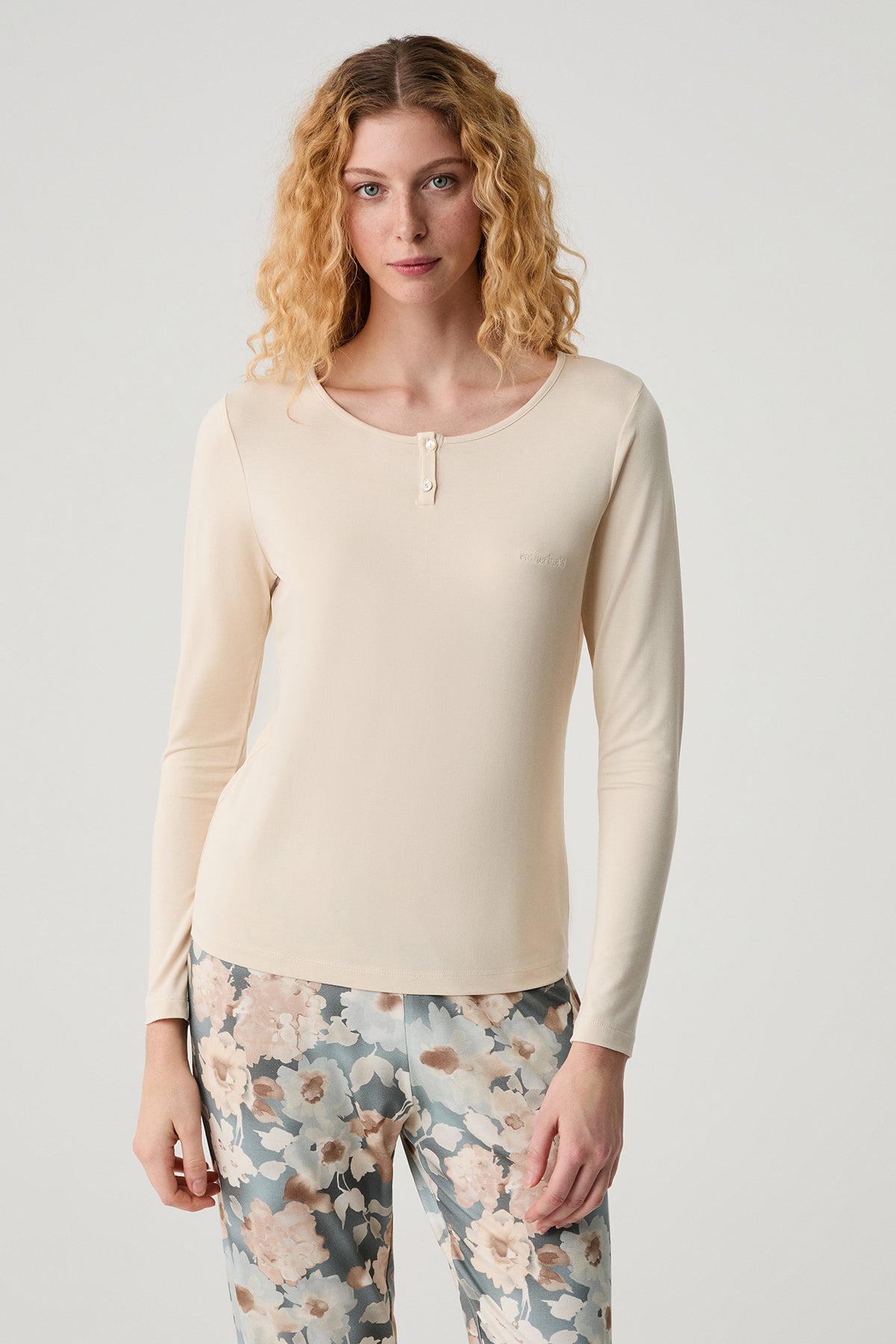 Le Jardin de Perle Ensemble 2 Pcs — Délicatesse florale et douceur précieuse