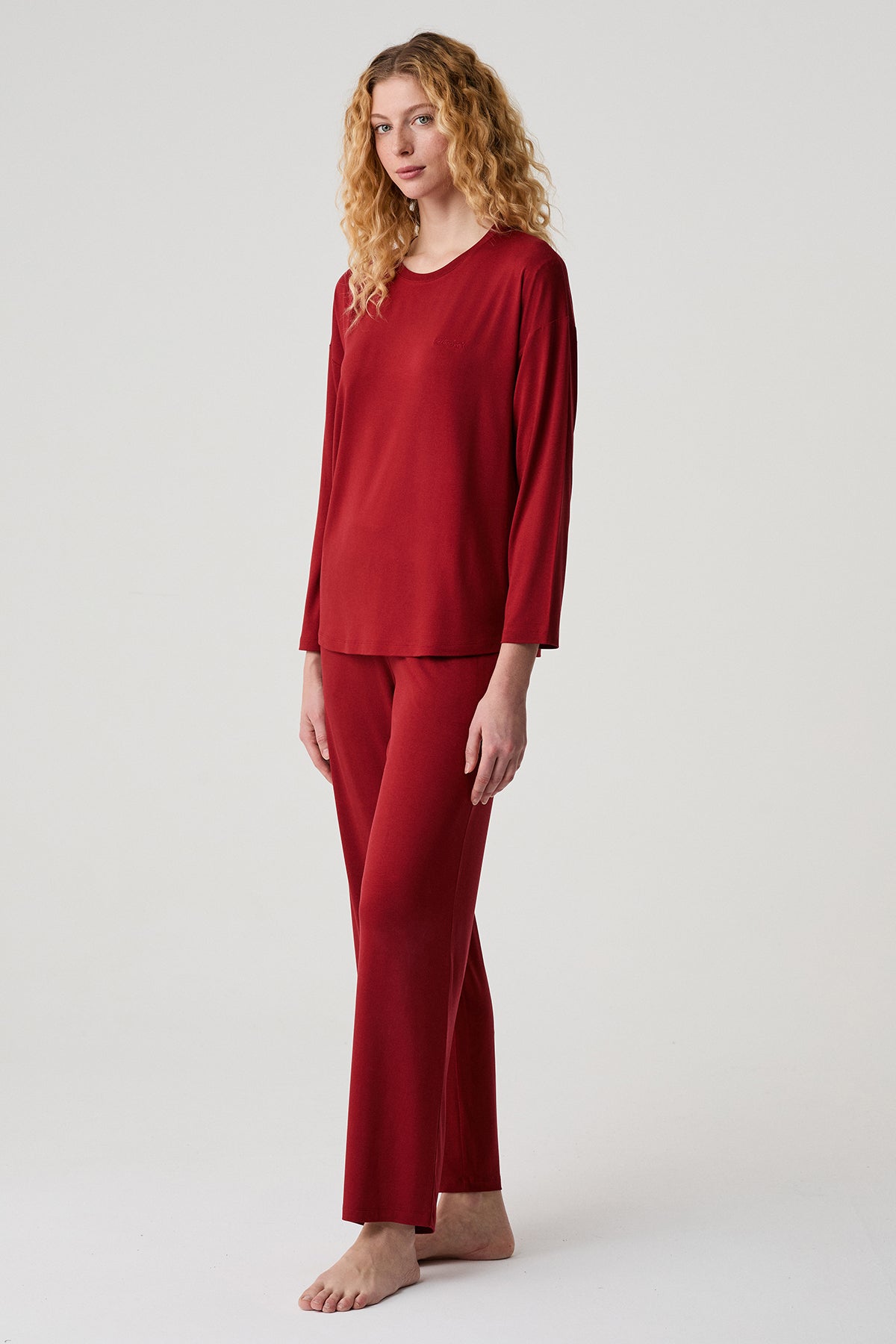 Le Cabinet de Rubis - Ensemble 2 Pcs - Rouge précieux et minimalisme sophistiqué