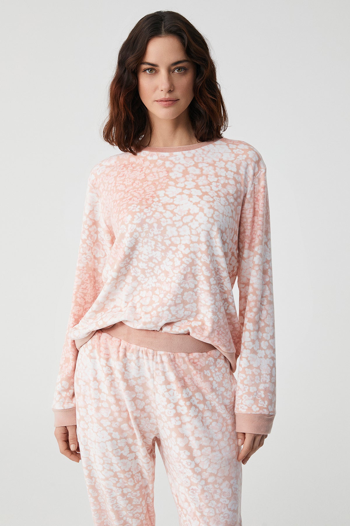 Camélia Poudré - Ensemble 2 Pcs - Raffinement poudré et chaleur enveloppante