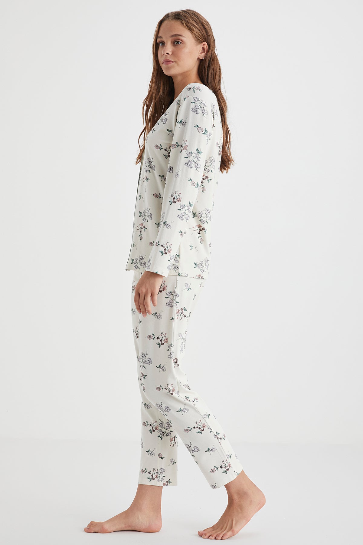 Douce Nuit – Pyjama boutonné - Délicatesse enveloppante et confort raffiné
