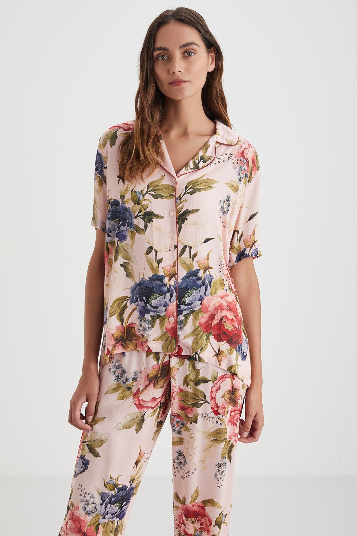 Jardin d’Été - Pyjama boutonné - Fraîcheur florale et élégance naturelle