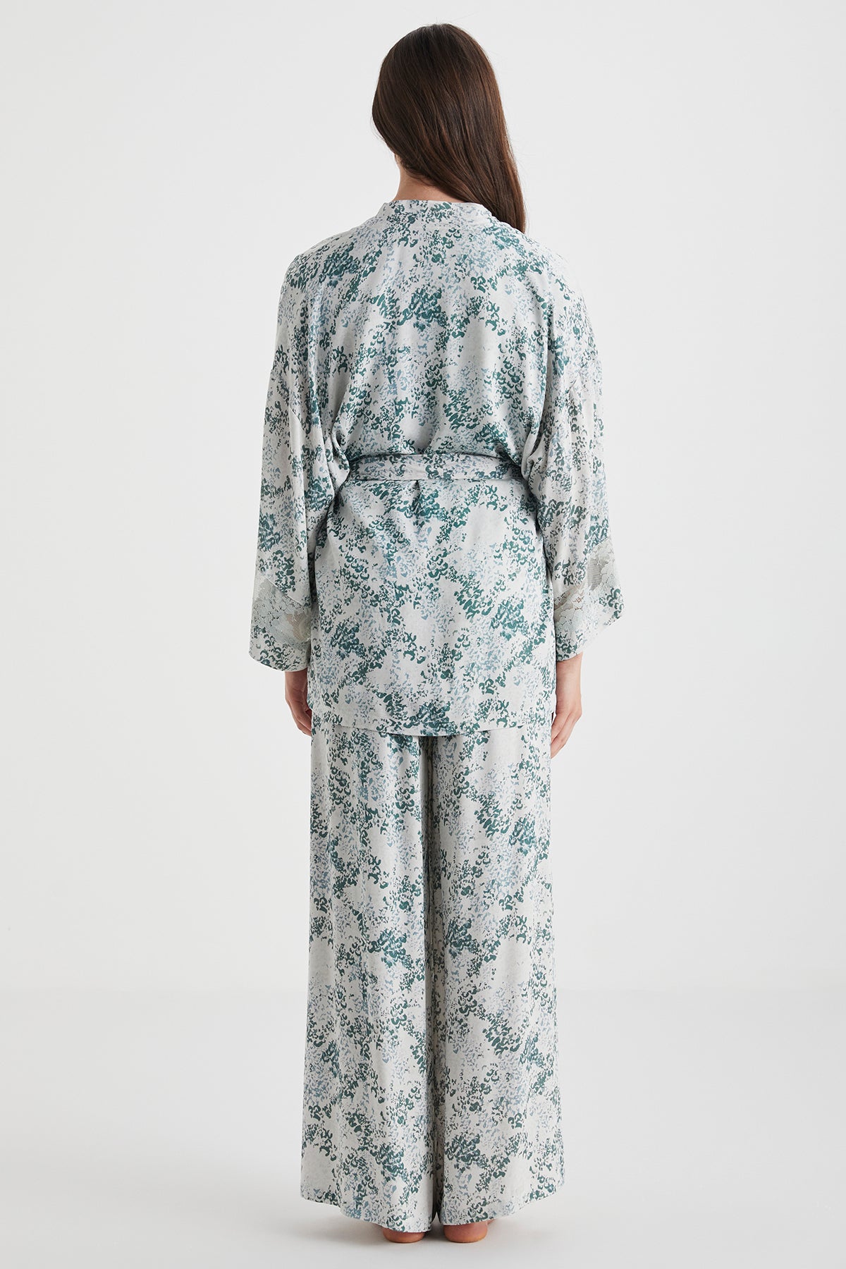 Douceur Florale - Ensemble 3 Pcs- Élégance douce et féminité paisible
