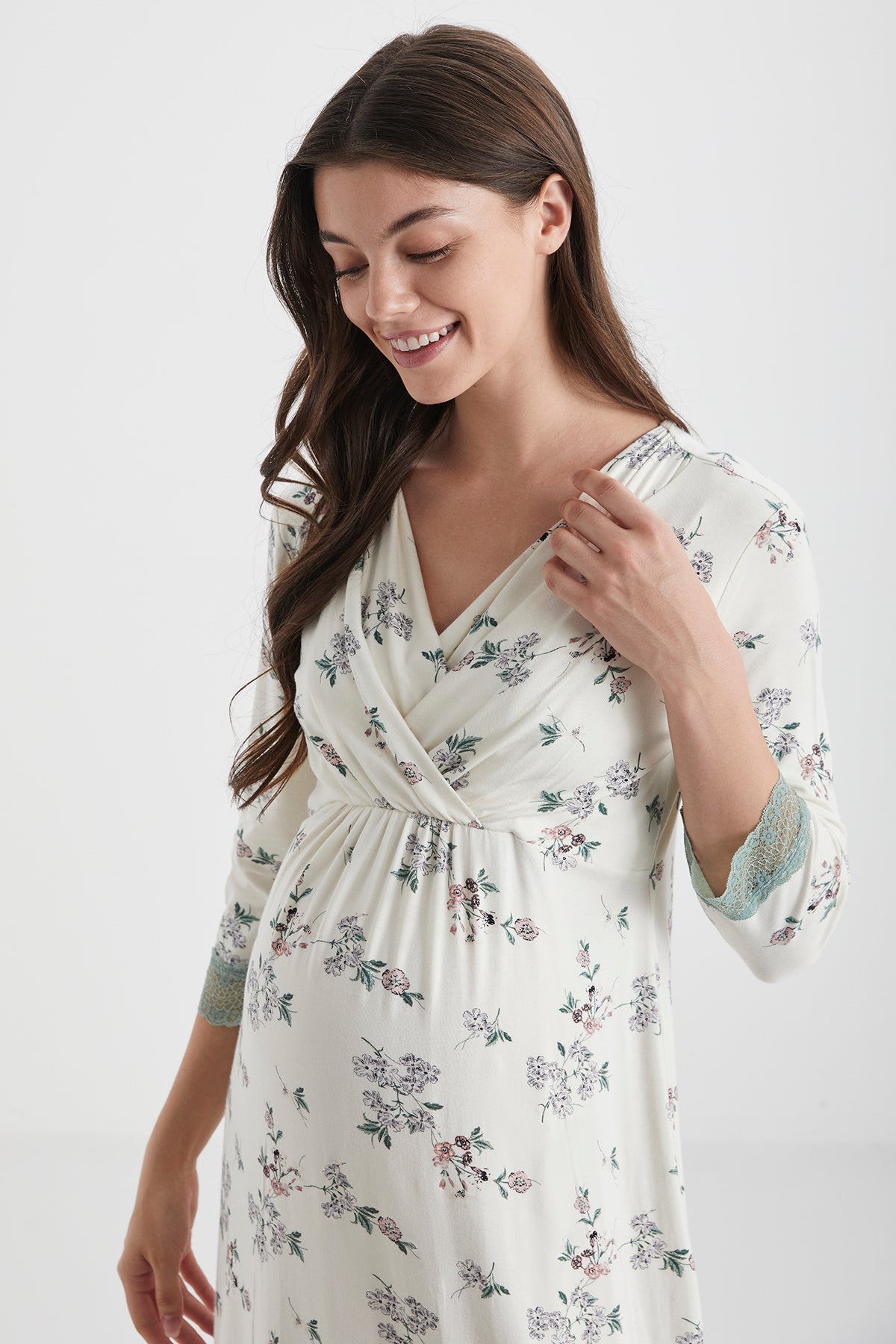 Fleur de Lune - Robe maternité - Caresse florale et confort aérien