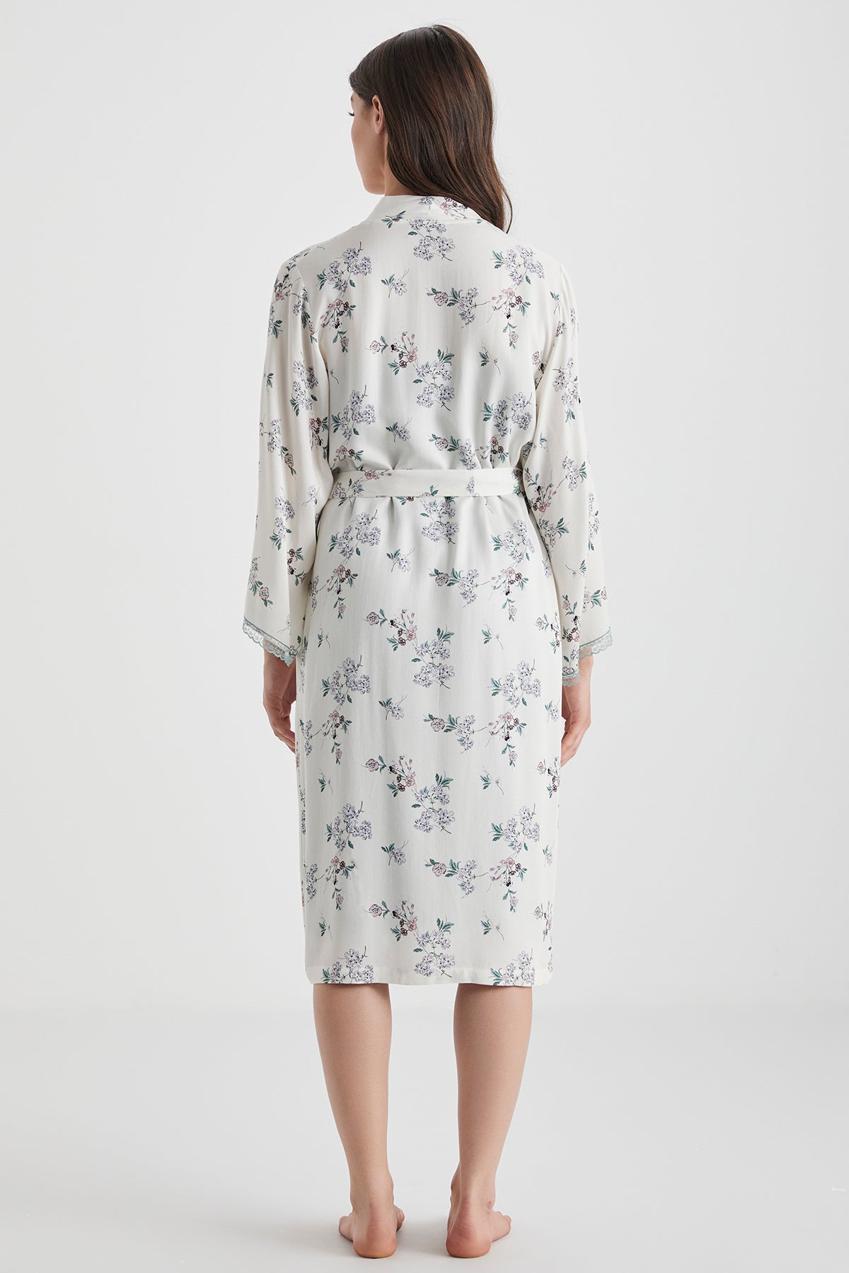 Douceur Maternelle - Kimono maternité - Étreinte légère et délicatesse florale