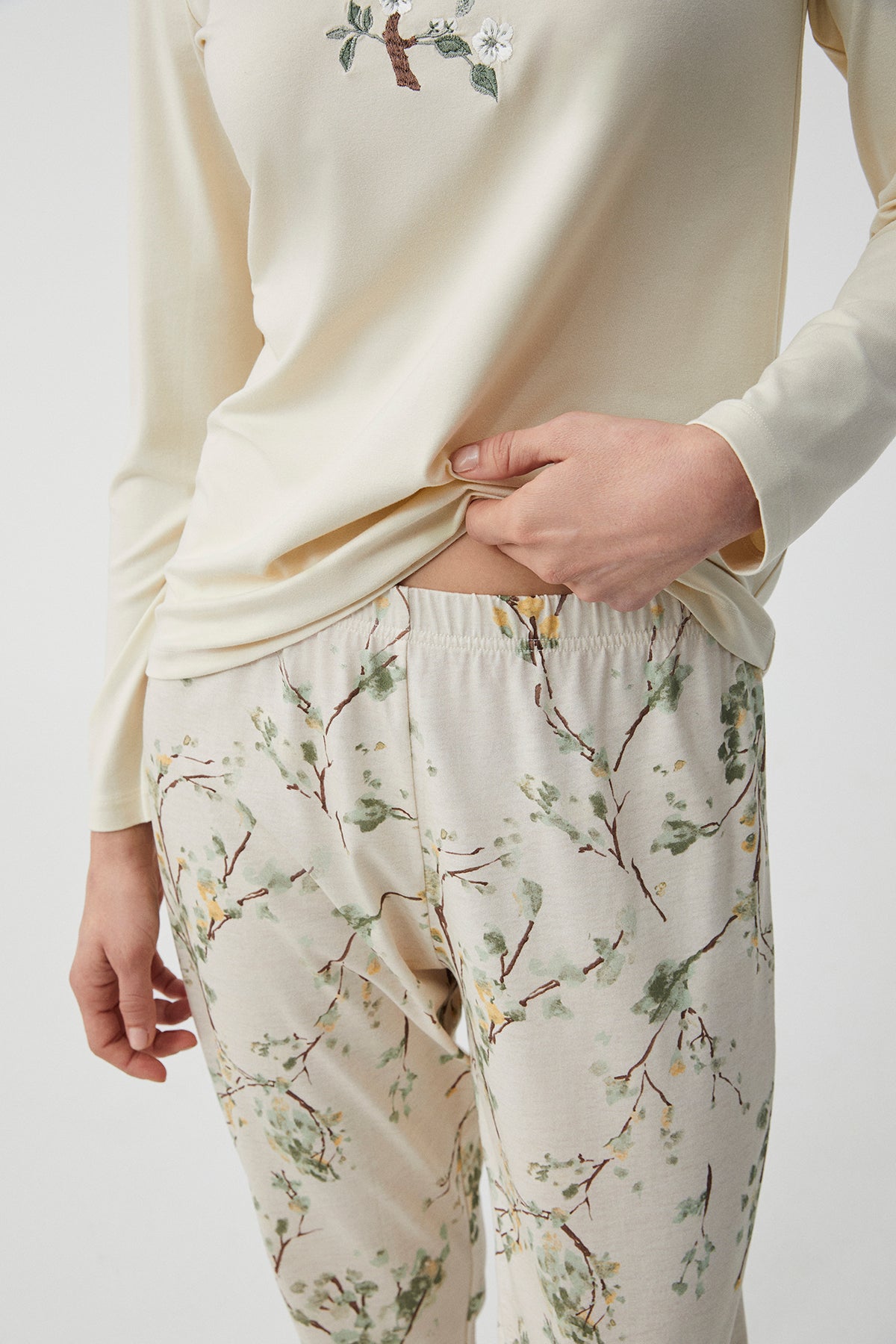 Jasmin d’Aube - Pyjama 2 Pcs - Pureté raffinée et délicatesse florale