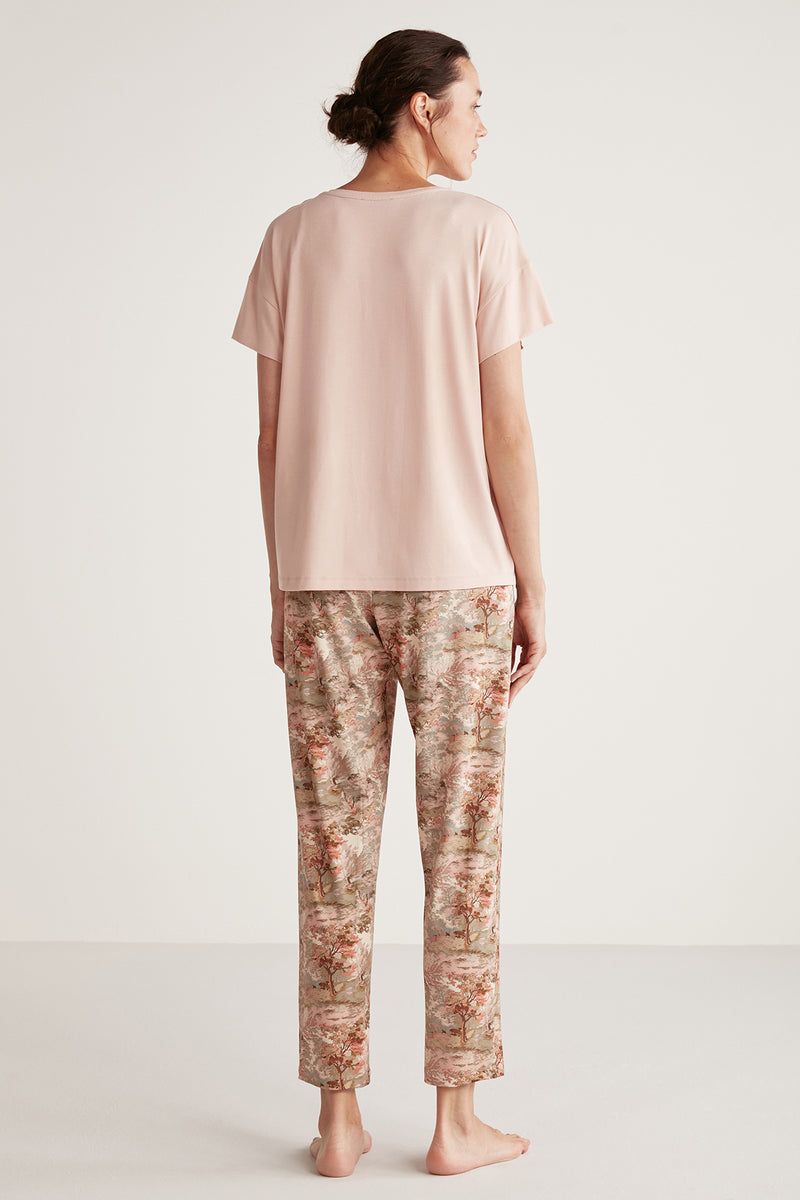 Pyjama rose à haut uni et  pantalon à motif fleuri