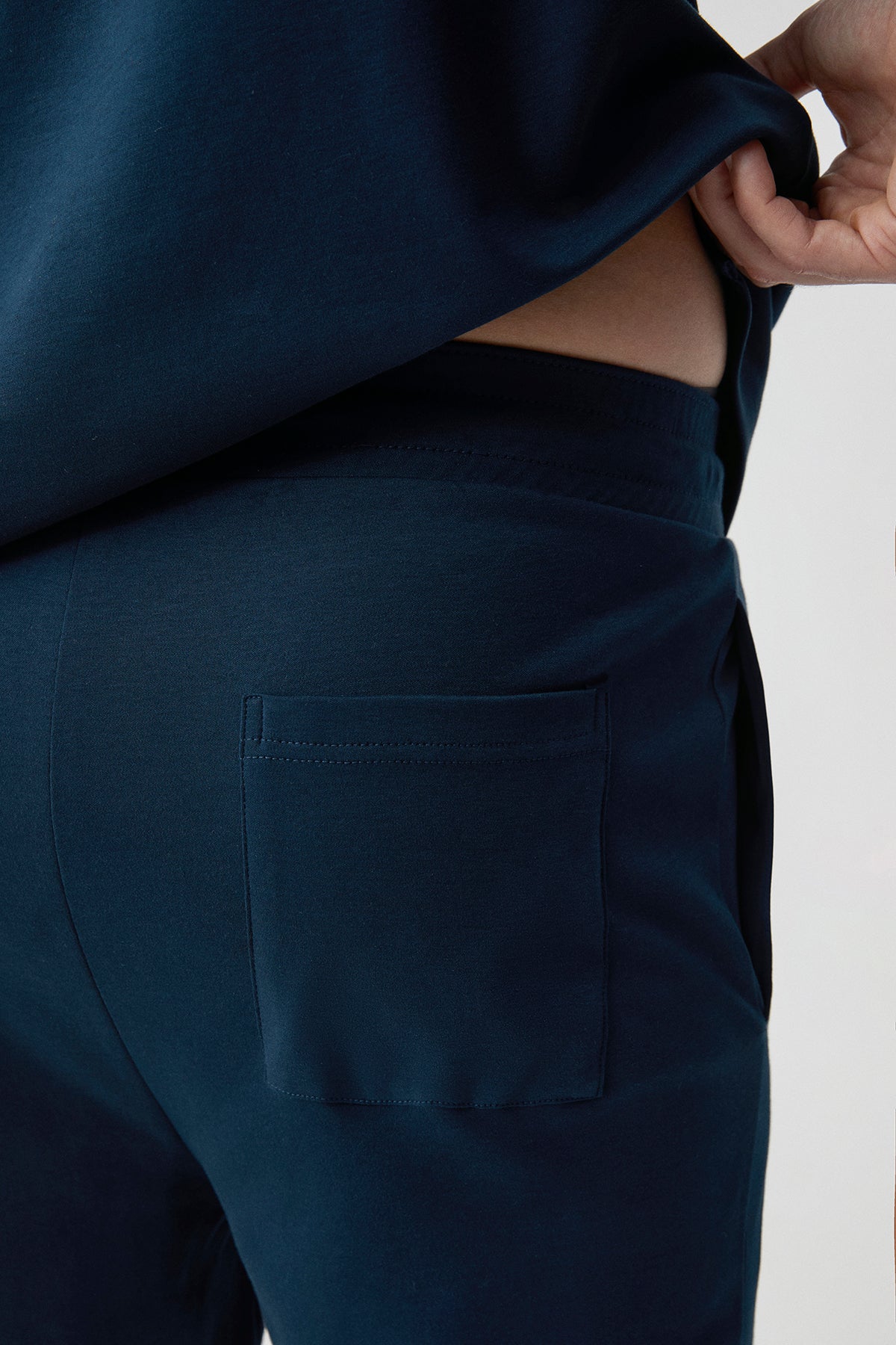 Nuit Profonde - Pyjama 2 Pcs - Sobriété élégante et douceur protectrice