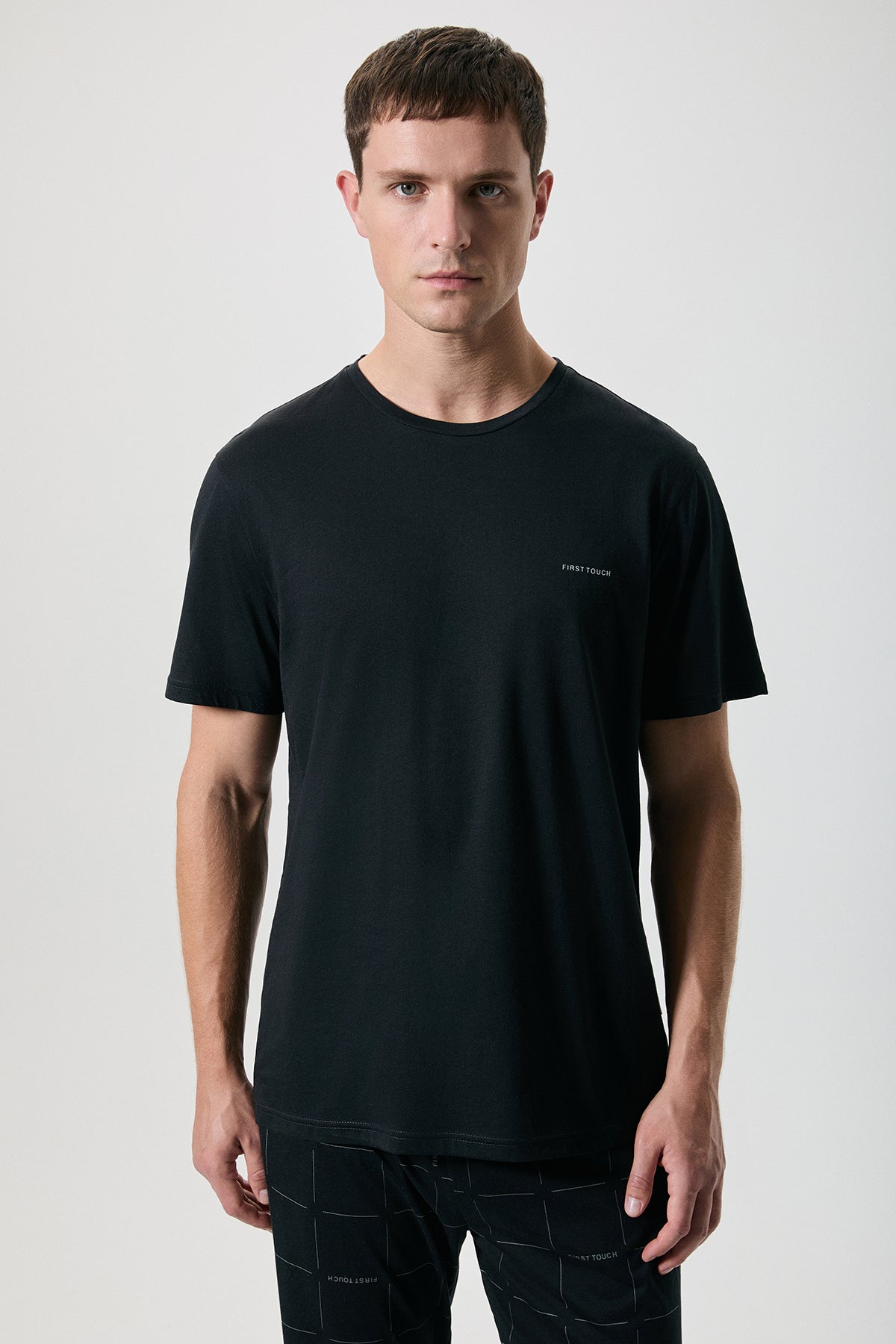 Ombre Silencieuse - Pyjama 2 Pcs - Élégance nocturne et simplicité réconfortante