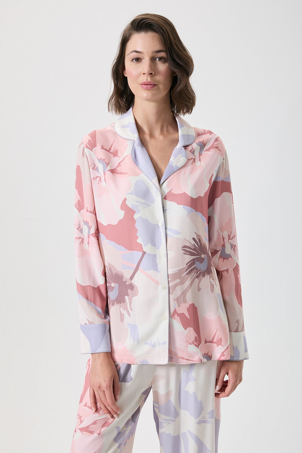 Brume Florale - Pyjama boutonné - Douceur lumineuse et dédlicatese fluide