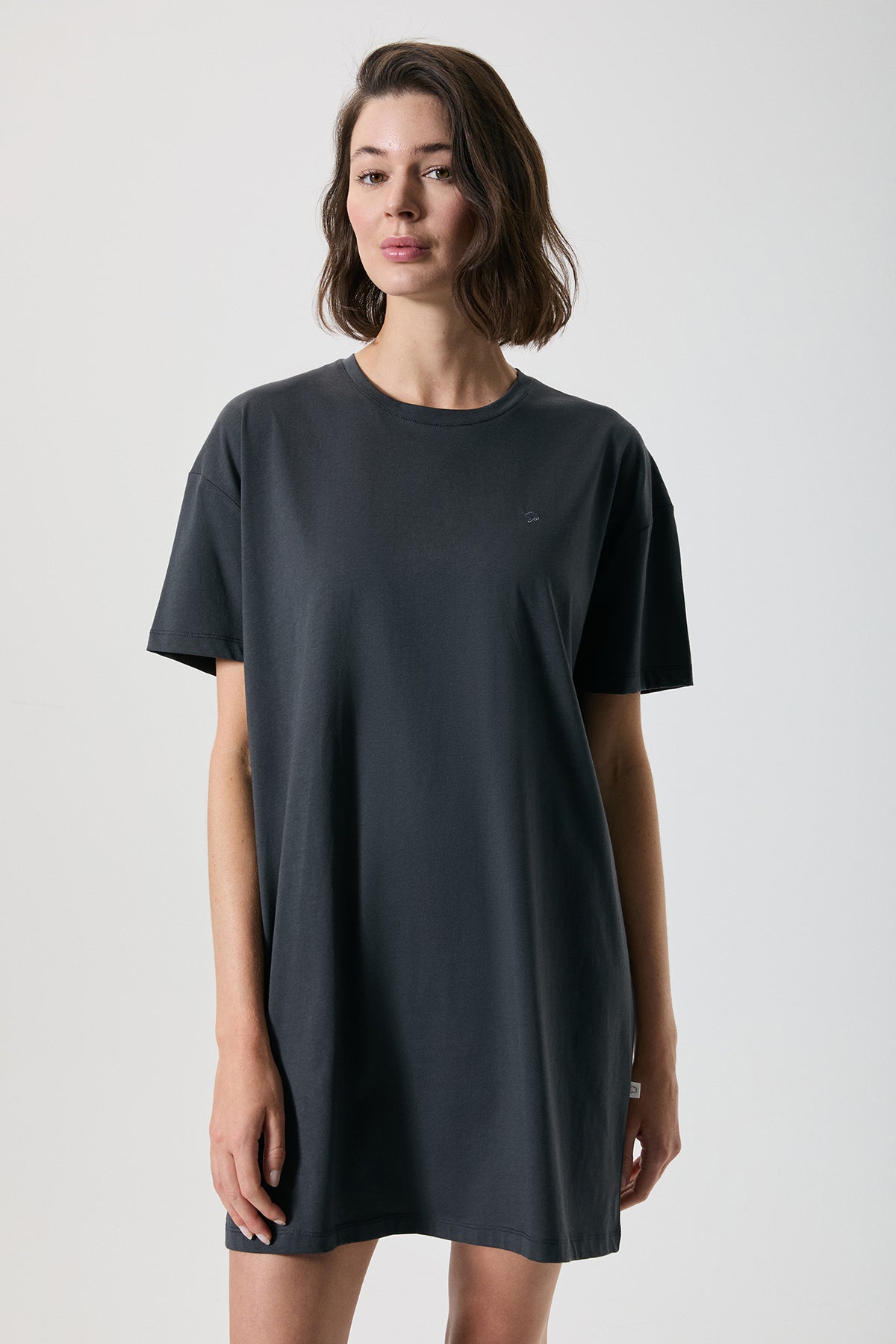 Ombre Douce - Robe courte - Calme profond et confort fluide