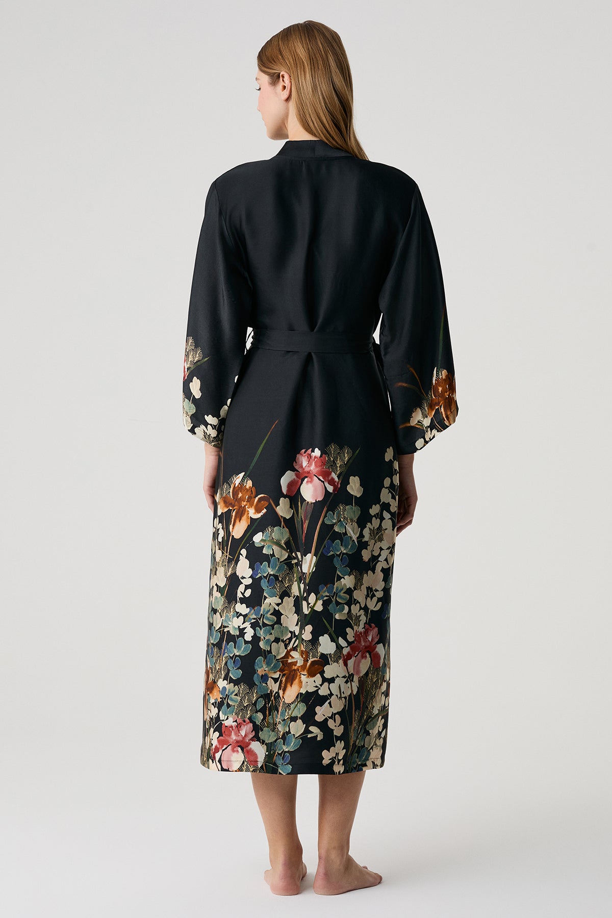 Le Grand Salon des Fleurs – Ensemble 2 Pcs – Élégance sensuelle et féminité sophistiquée