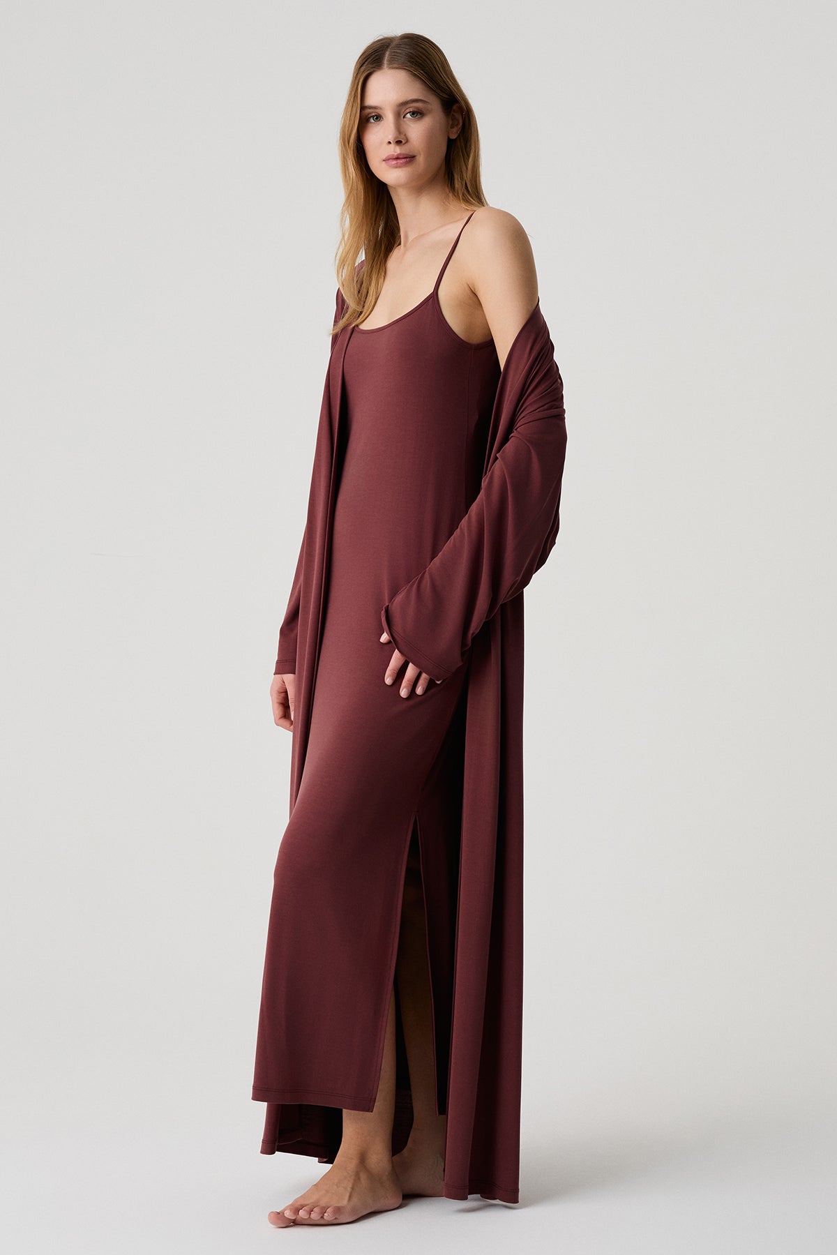 Le Jardin de Bourgogne – Ensemble 2 Pcs – Sensualité profonde et élégance raffinée