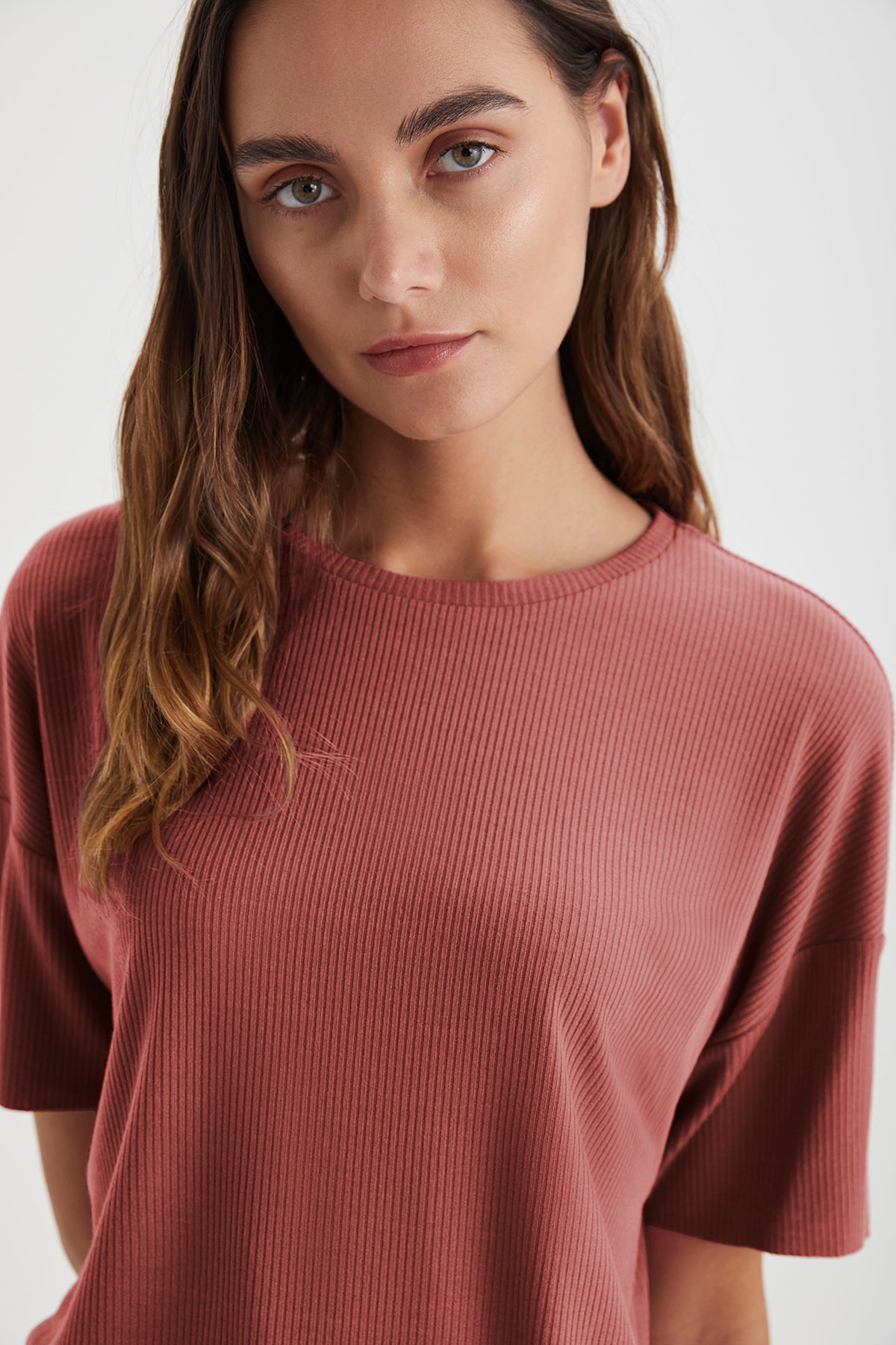 Terracotta Silencieuse - Ensemble 2 PCs - Épure solaire et douceur minérale