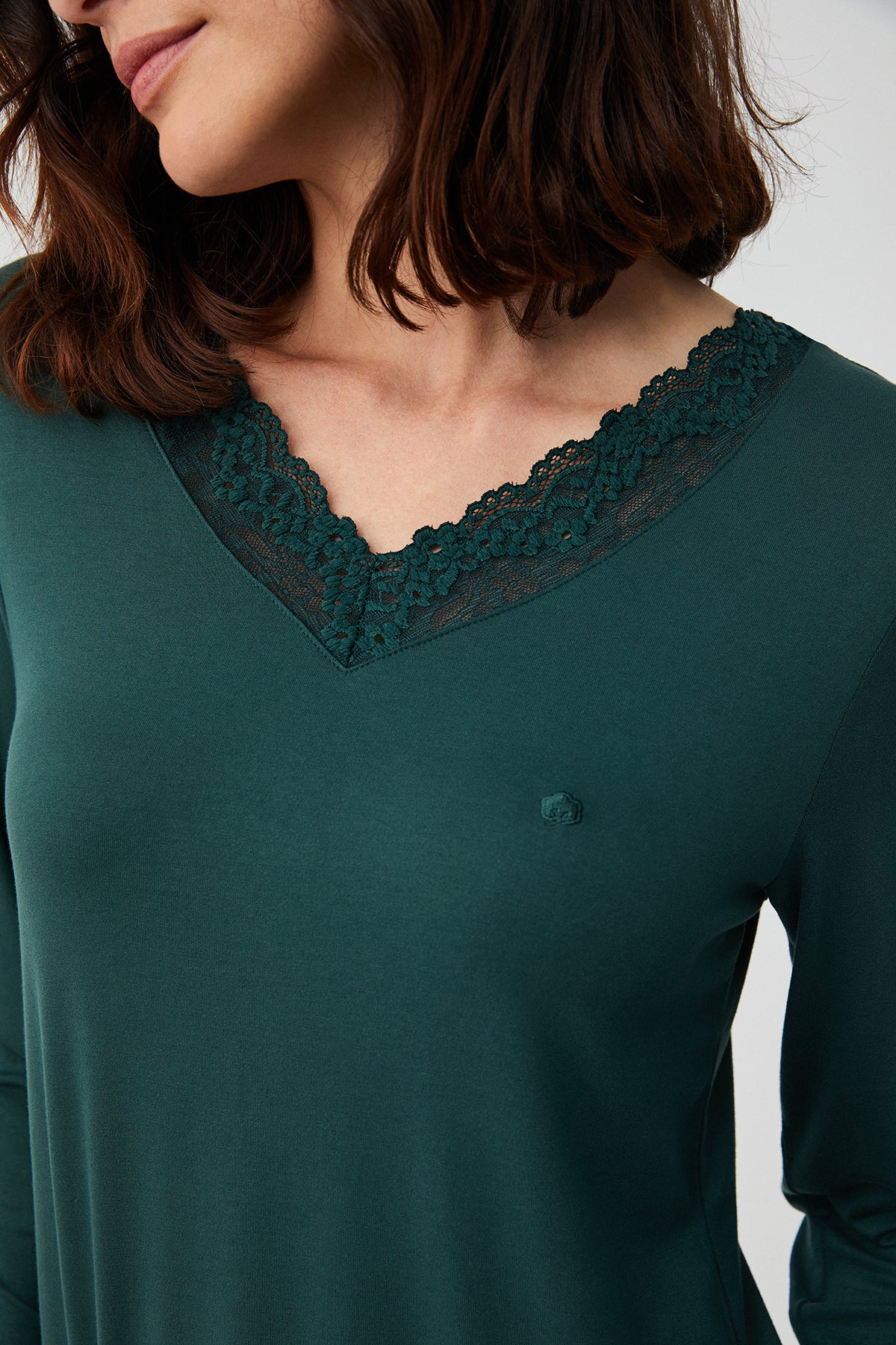 Jade de Magnolia - Pyjama 2 Pcs - Raffinement nocturne et confort ajusté