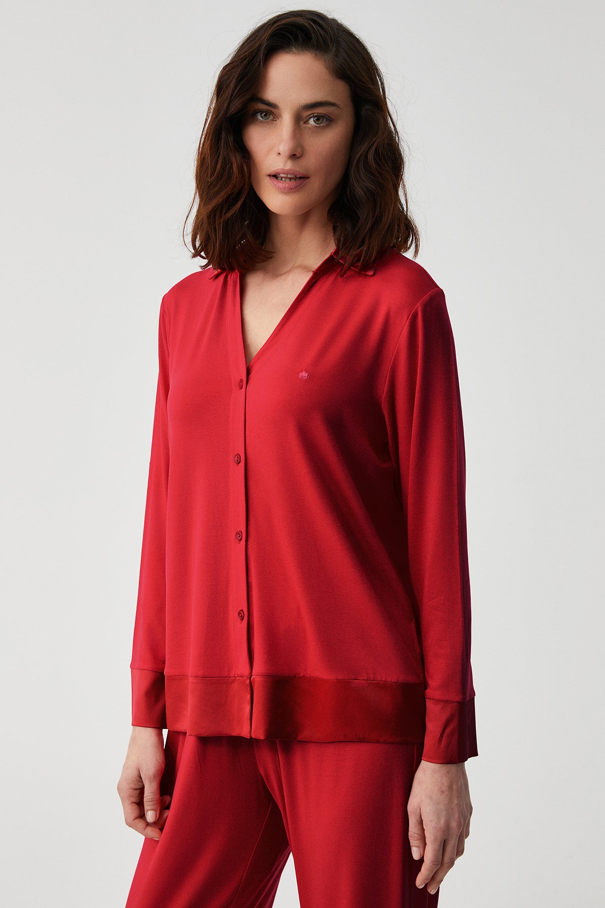 Rose Écarlate - Pyjama boutonné - Élégance flamboyante et confort soyeux