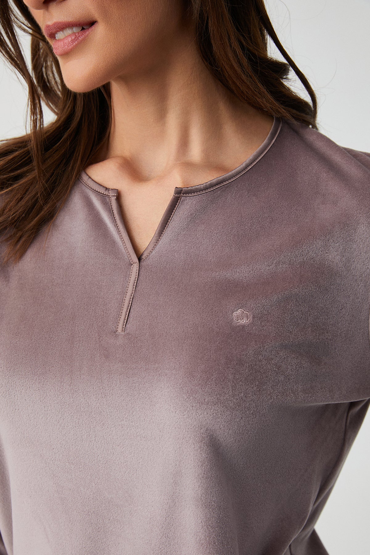 Iris Velouté - Ensemble 2 Pcs - Raffinement poétique et douceur soyeuse