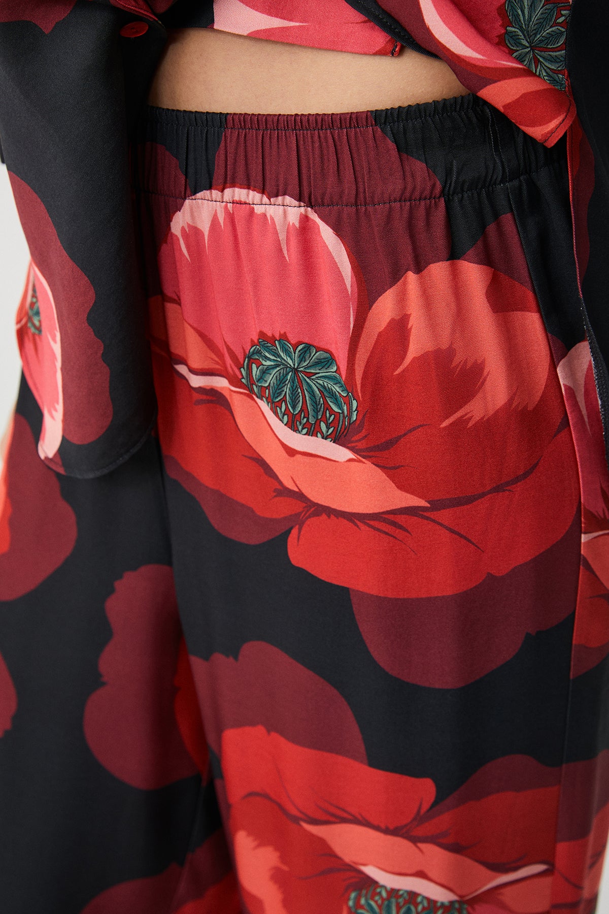 Éclat de Coquelicot – Ensemble 2 Pcs - Harmonie Florale et élégance lumineuse