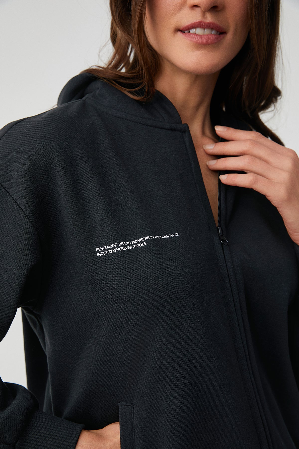 Nuit Dahlia - Survêtement 2Pcs - Élégance mystérieuse et confort enveloppant