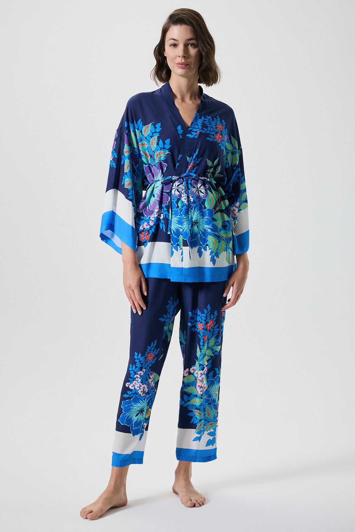 Bleu d’Éternité - Ensemble 3 Pcs - Élégance lumineuse et sensualité raffinée