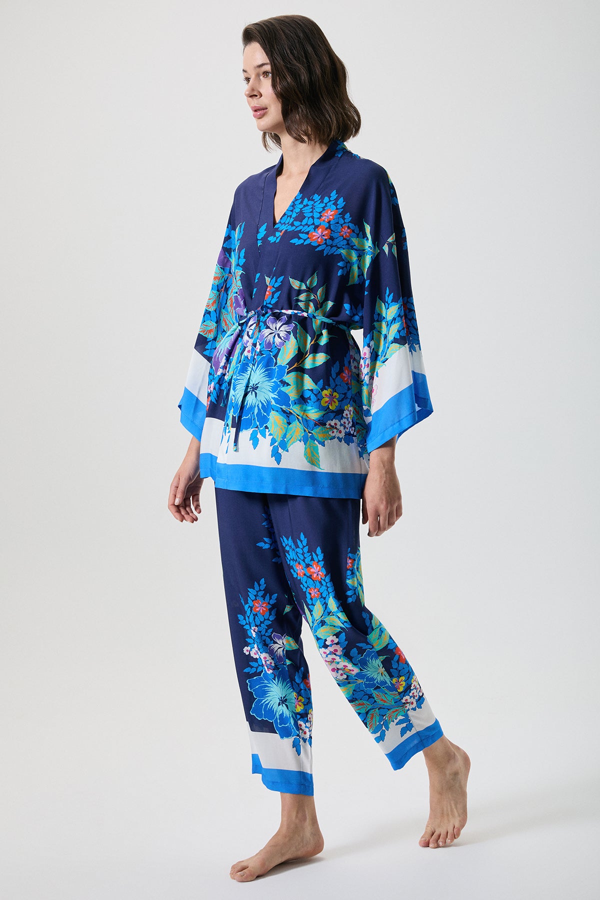 Bleu d’Éternité - Ensemble 3 Pcs - Élégance lumineuse et sensualité raffinée