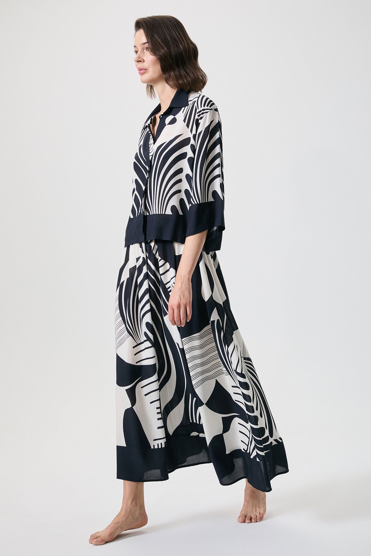 Lueur Nocturne Élancée – Ensemble 2 Pcs - Élégance sobre et fluidité majestueuse