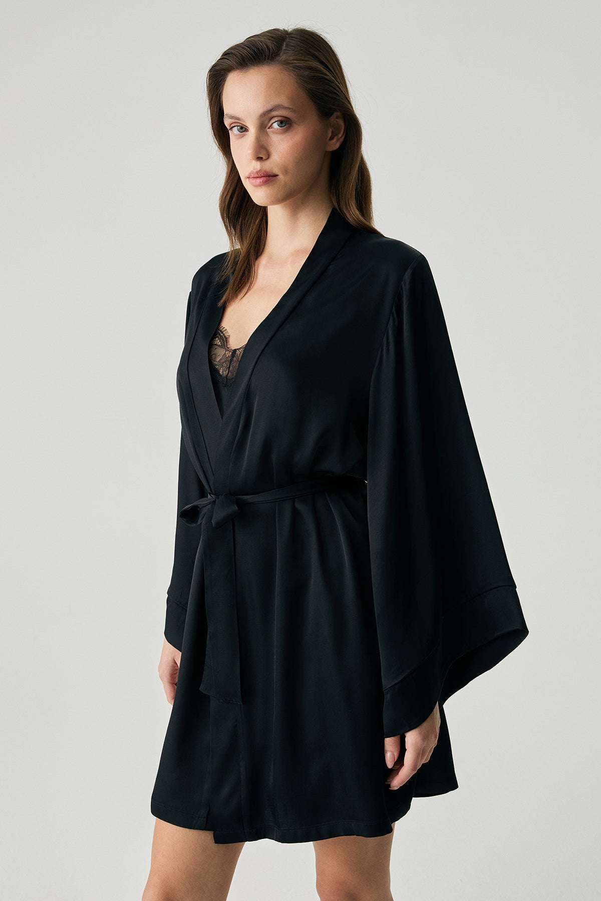 Étreinte Noire - Robe de chambre femme - Allure envoûtante et charme intense