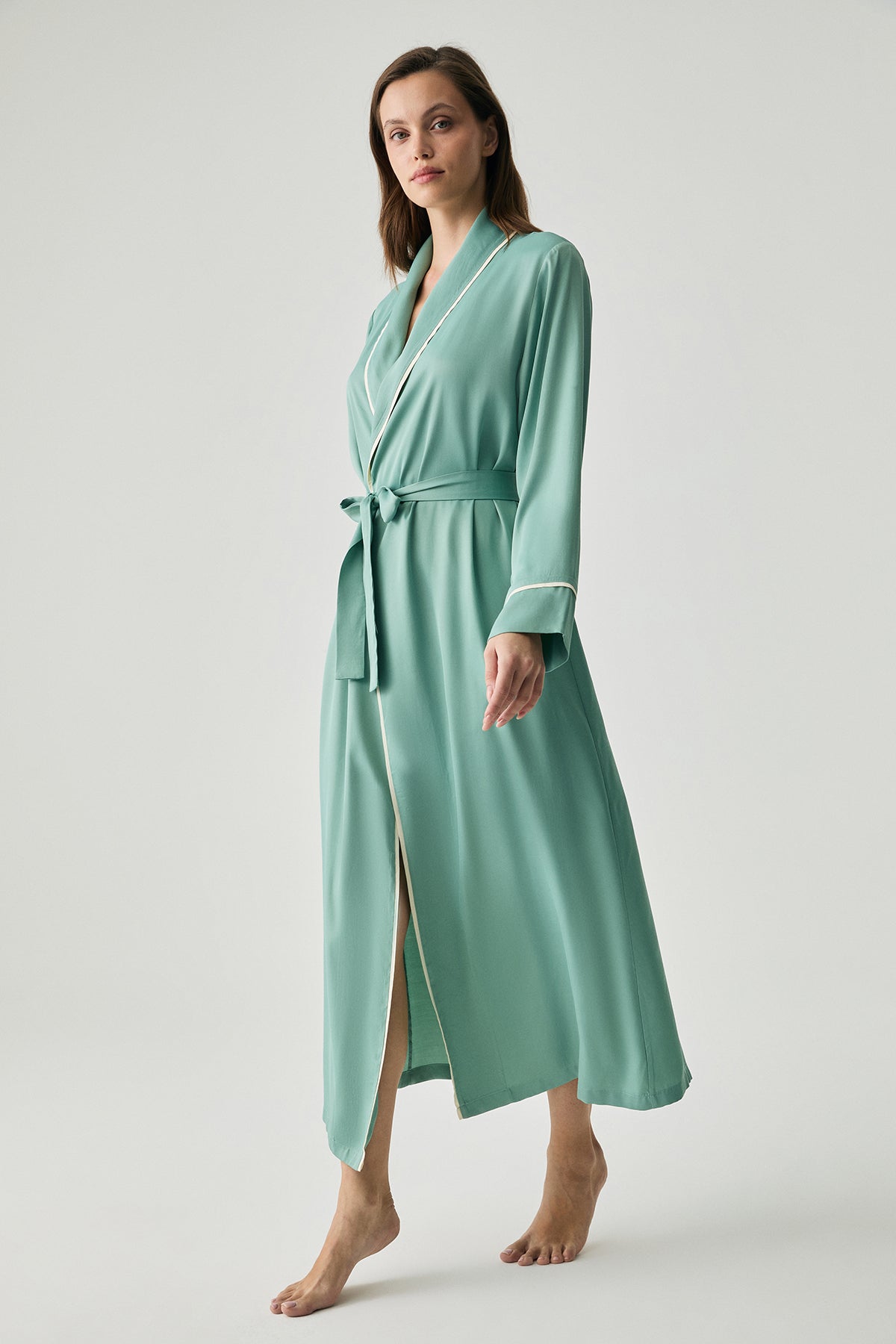 Aube Sérénité - Robe de chambre - Silhouette fluide majestueuse et allure pure raffinée