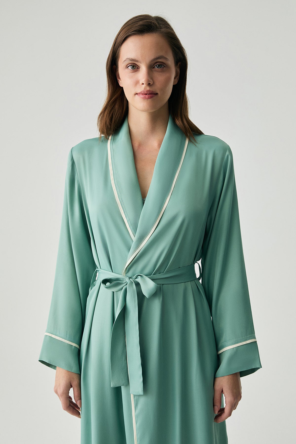 Aube Sérénité - Robe de chambre - Silhouette fluide majestueuse et allure pure raffinée
