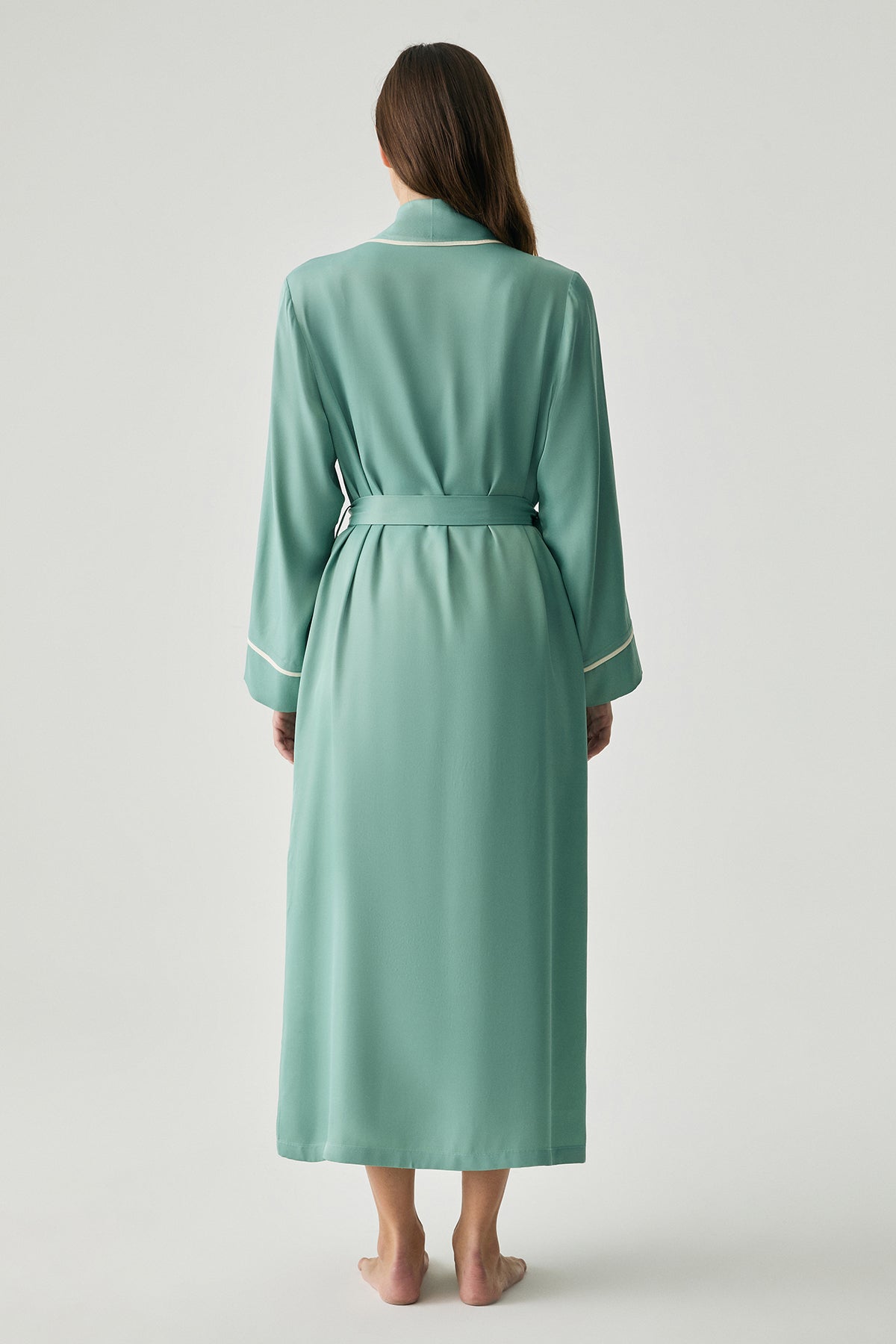 Aube Sérénité - Robe de chambre - Silhouette fluide majestueuse et allure pure raffinée