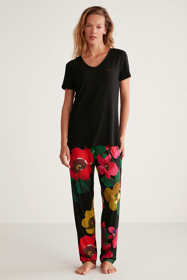 Pyjama à haut noir uni et pantalon motif floral