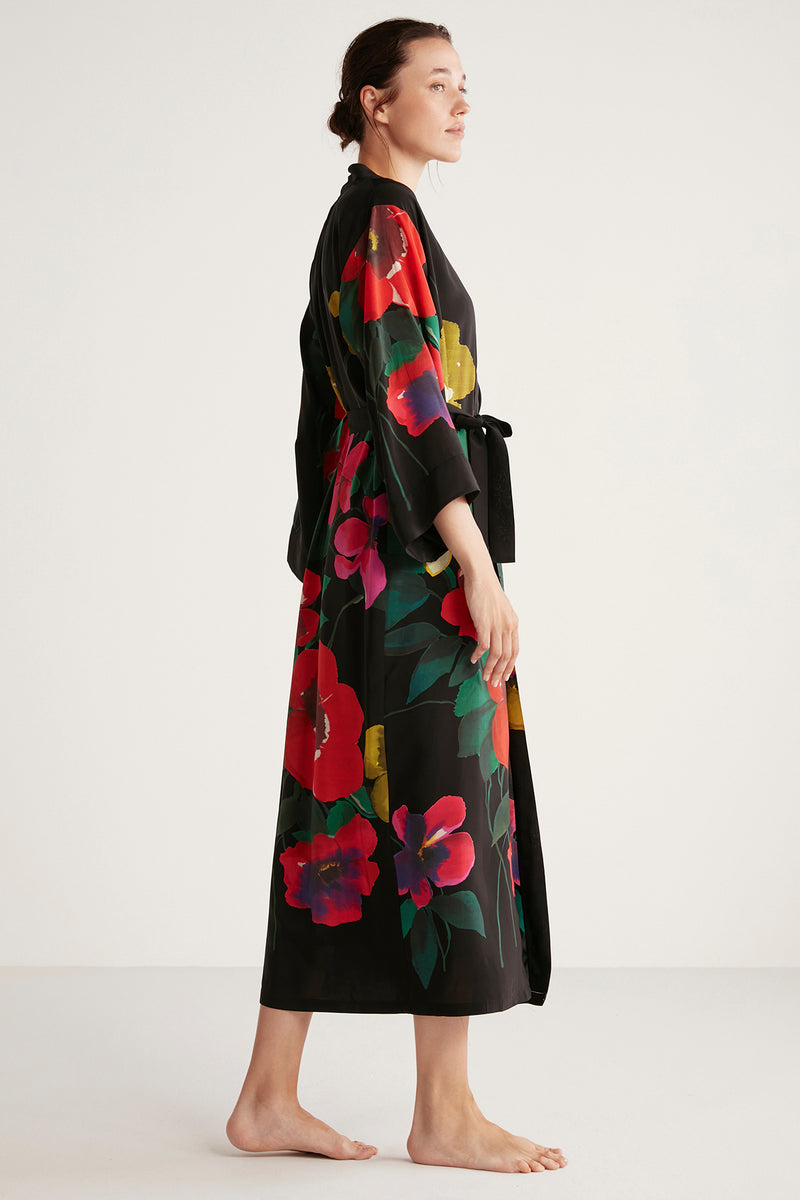 Ensemble robe de chambre motif floral et nuisette noir unie avec dentelle
