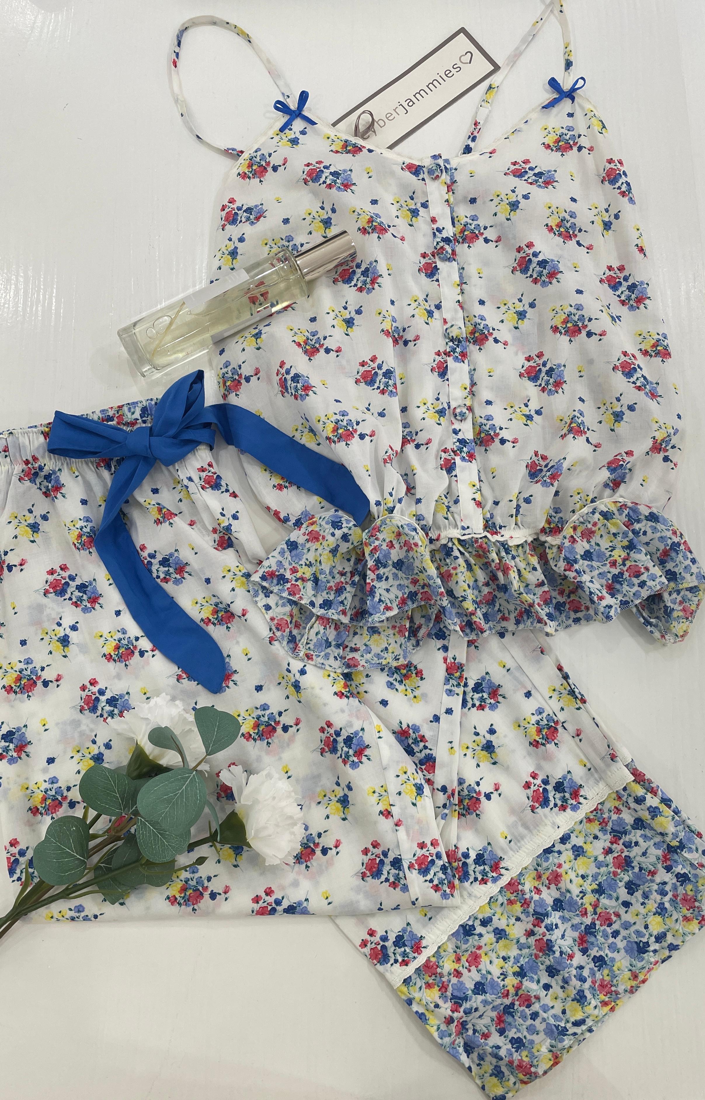 Ensemble femme à débardeur et pantalon fleuri