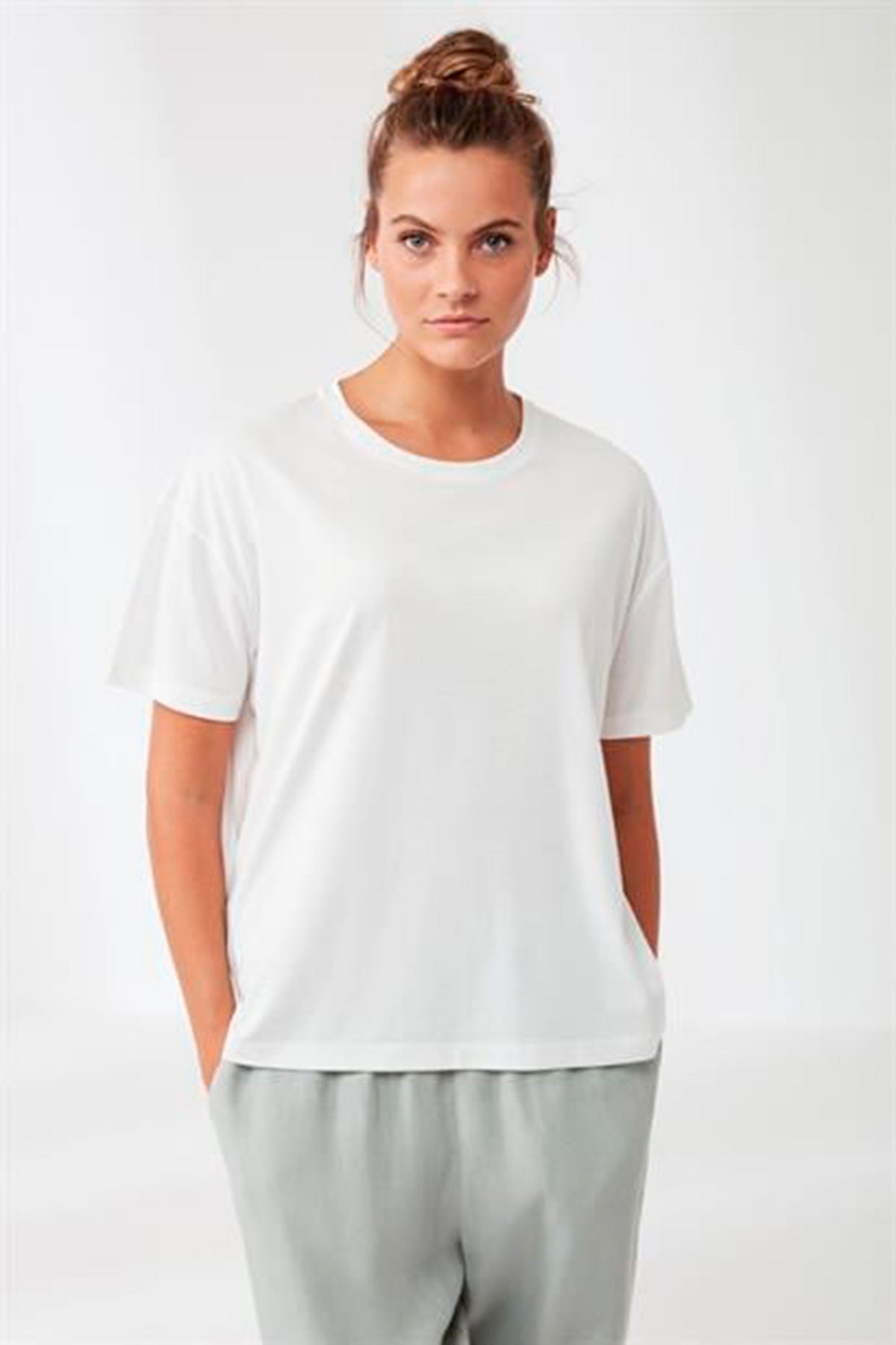 T-shirt blanc à col rond