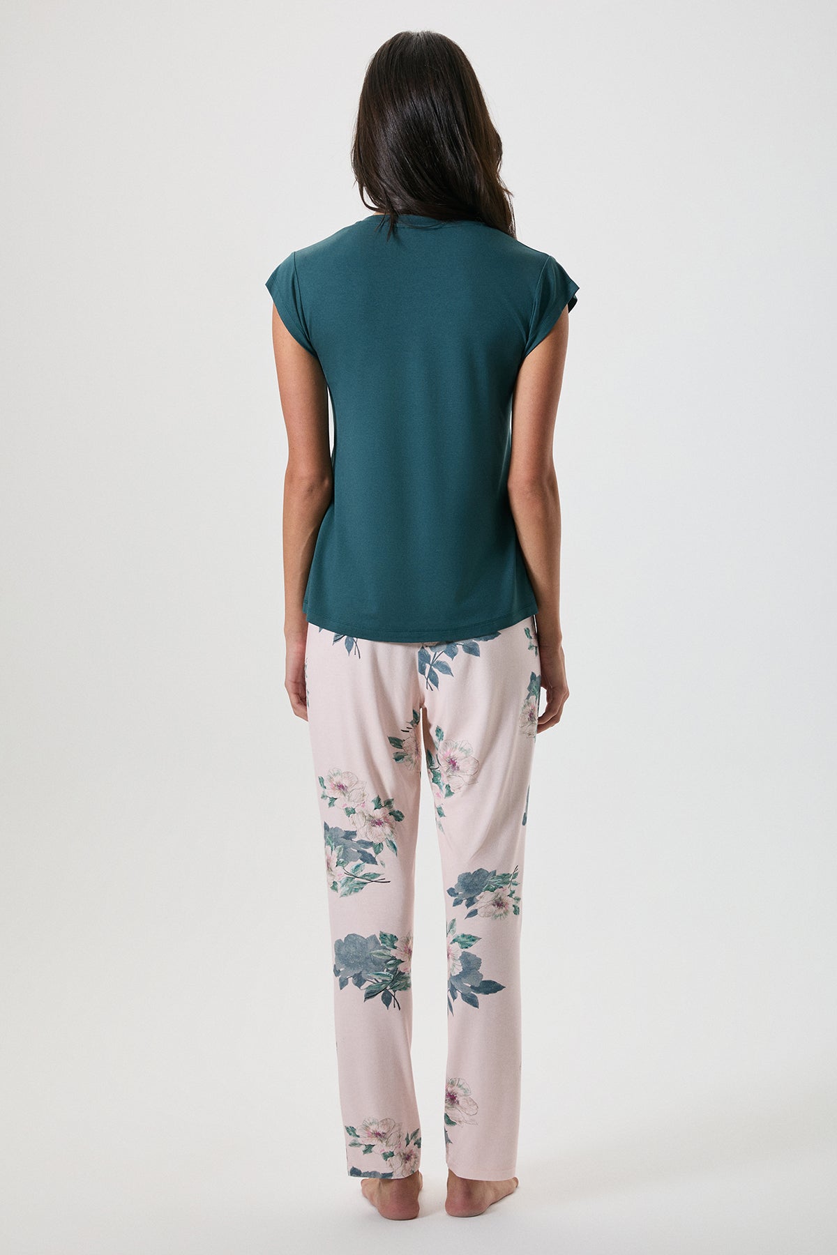 Élégance Boréale - Pyjama 2 Pcs -  Sérénité Florale rayonnante et confort absolu