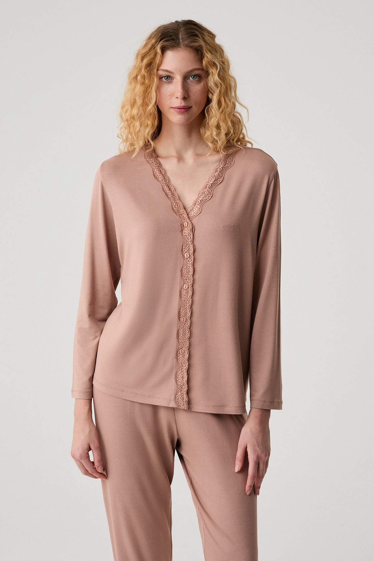 Le Boudoir de Rose - Pyjama 2 Pcs - Délicatesse poudrée et féminité précieuse