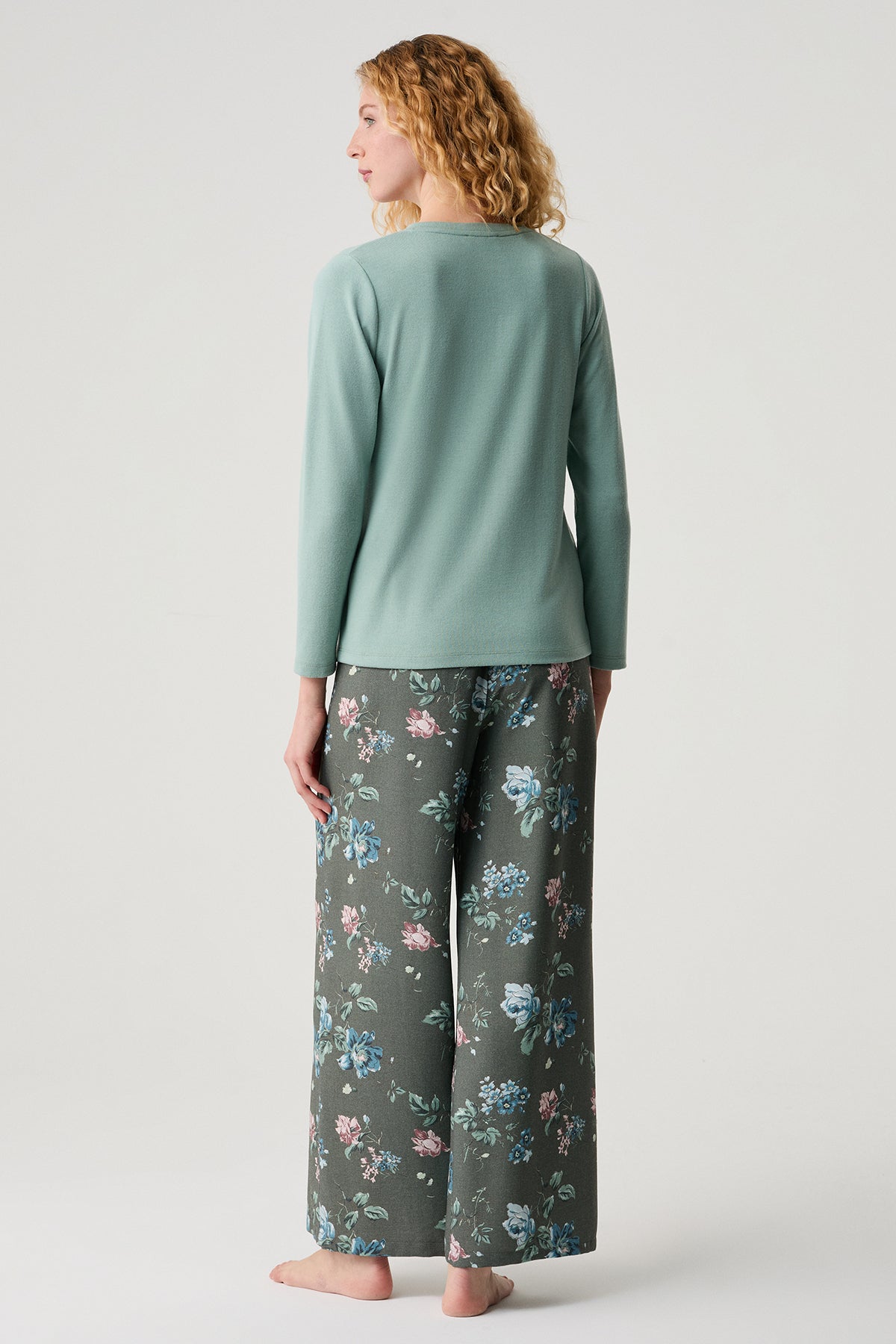 La Cour de Perle - Pyjama 2 Pcs - Douceur sauge et élégance florale