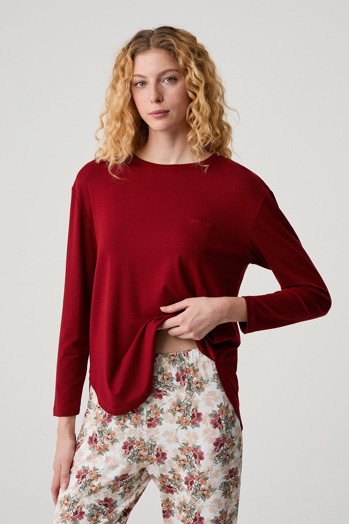 La Roseraie d’Hiver - Ensemble 2 Pcs - Romantisme floral et élégance délicate