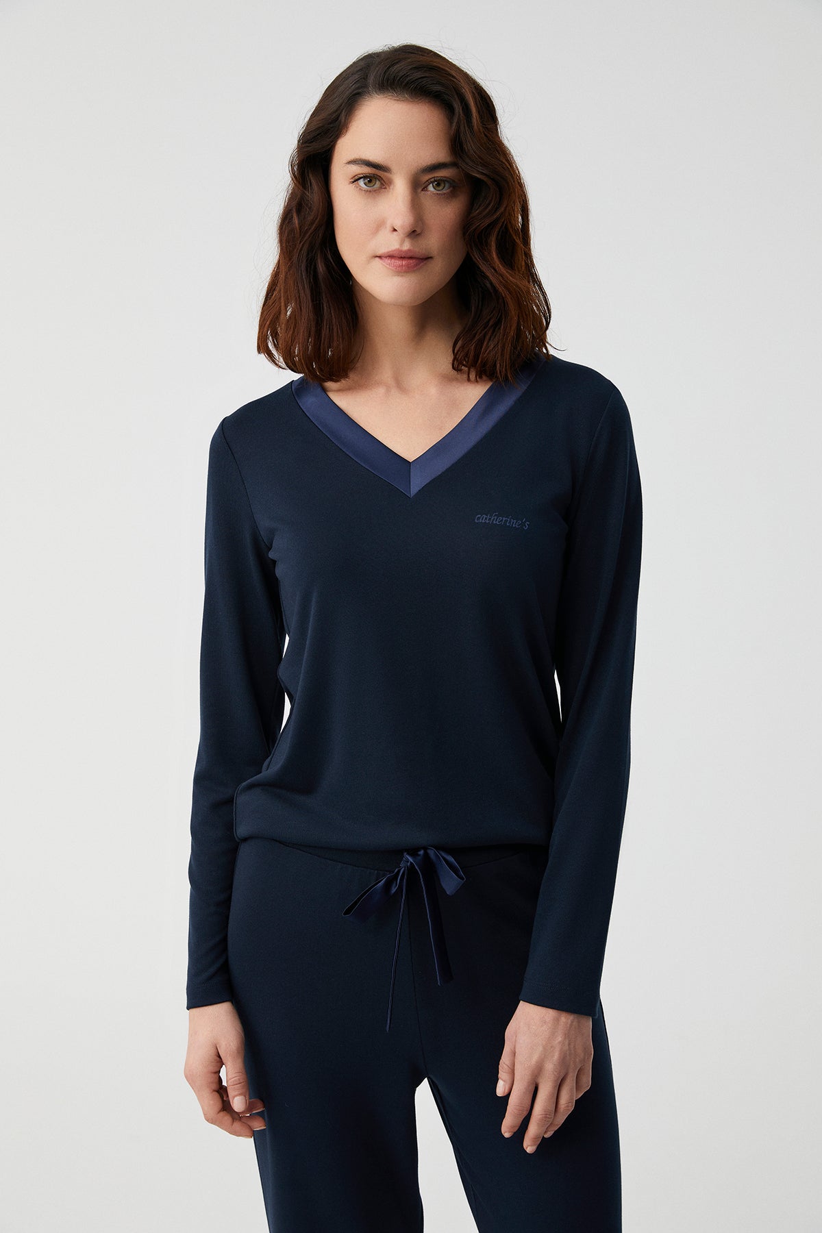 Tulipe Saphir - Pyjama 2 Pcs - Raffinément sobre et modernité intemporelle