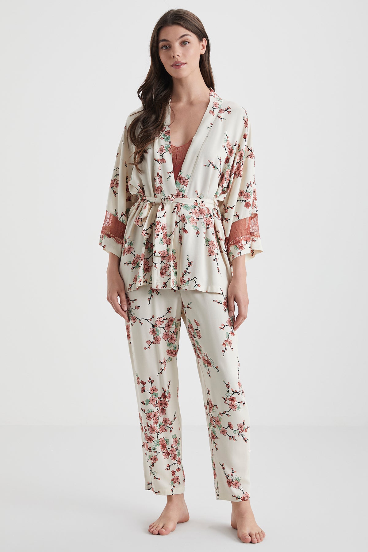 Douceur Fleurie- Ensemble 3 pcs- Délicatesse florale et raffinement velouté