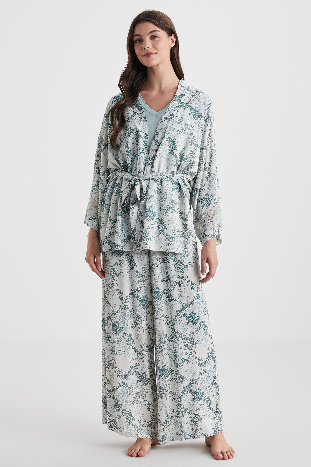 Douceur Florale - Ensemble 3 Pcs- Élégance douce et féminité paisible