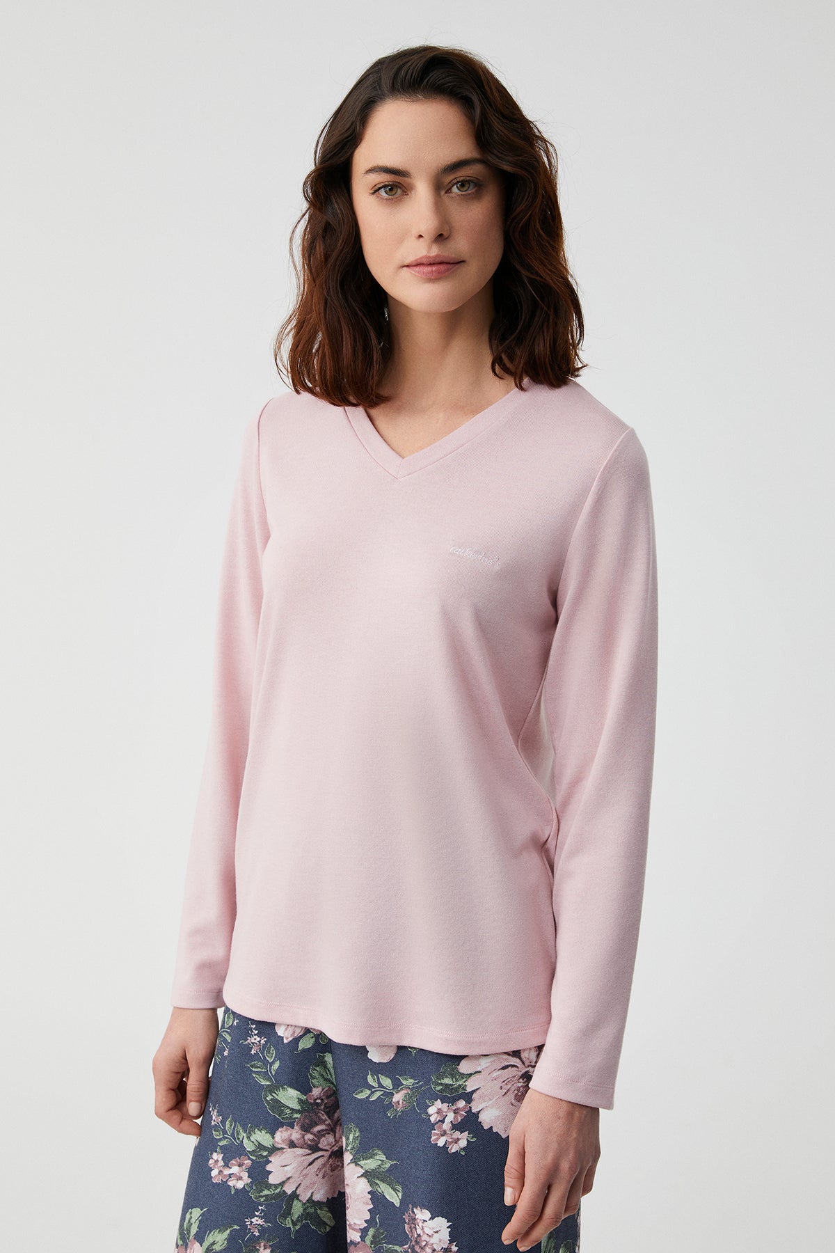 Pivoine Nocturne - Pyjama 2 PCs - Confort enveloppant et charme intemporel