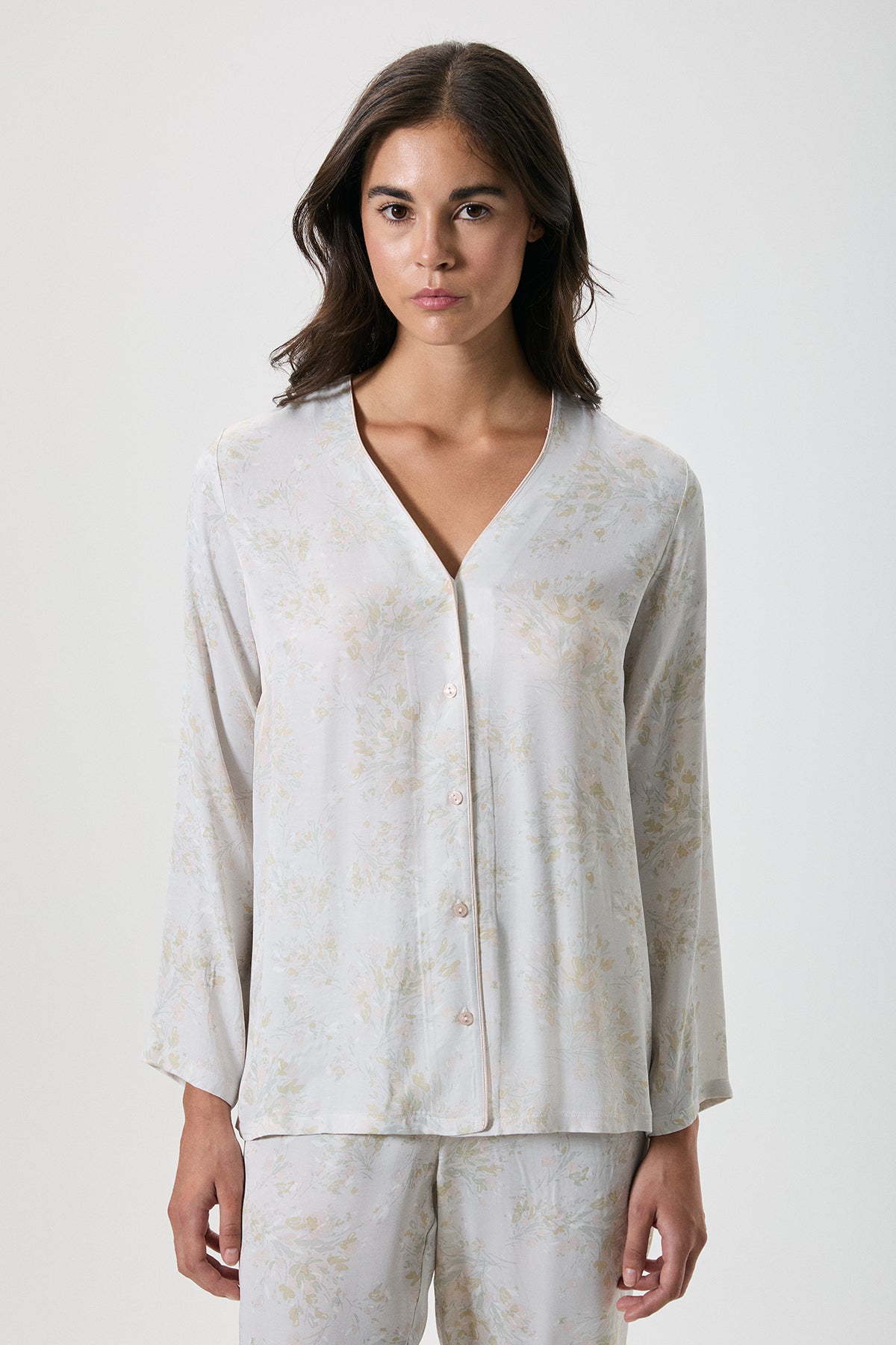 Éclat De Nacre - Pyjama boutonné - Chic serein et délicatesse lumineuse