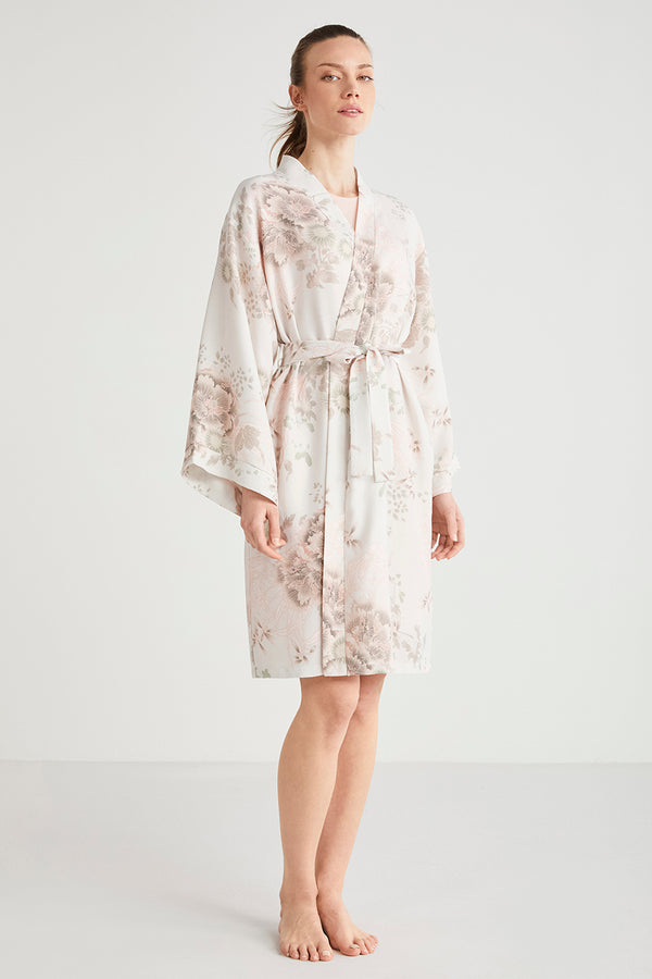 Ensemble robe saumon uni et robe de chambre à motif floral