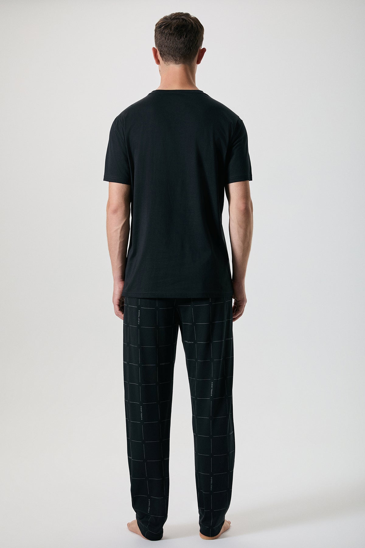 Ombre Silencieuse - Pyjama 2 Pcs - Élégance nocturne et simplicité réconfortante