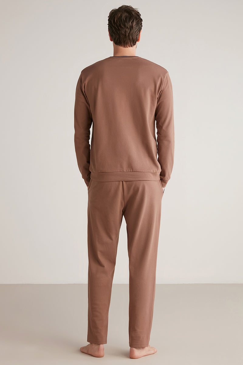 Pyjama homme Nautica camel à haut col en V et pantalon uni