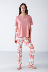 Pyjama à t-shirt rose uni et pantalon imprimé algues NC